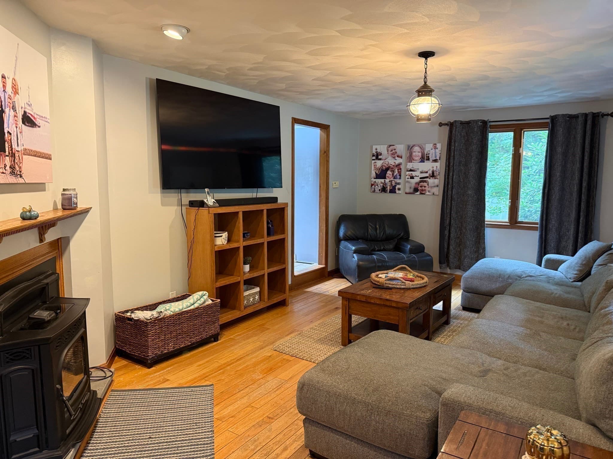 Single Family Residence at 4 Allen Rd., Rochester MA 02770, Rochester, photo 9 of 42