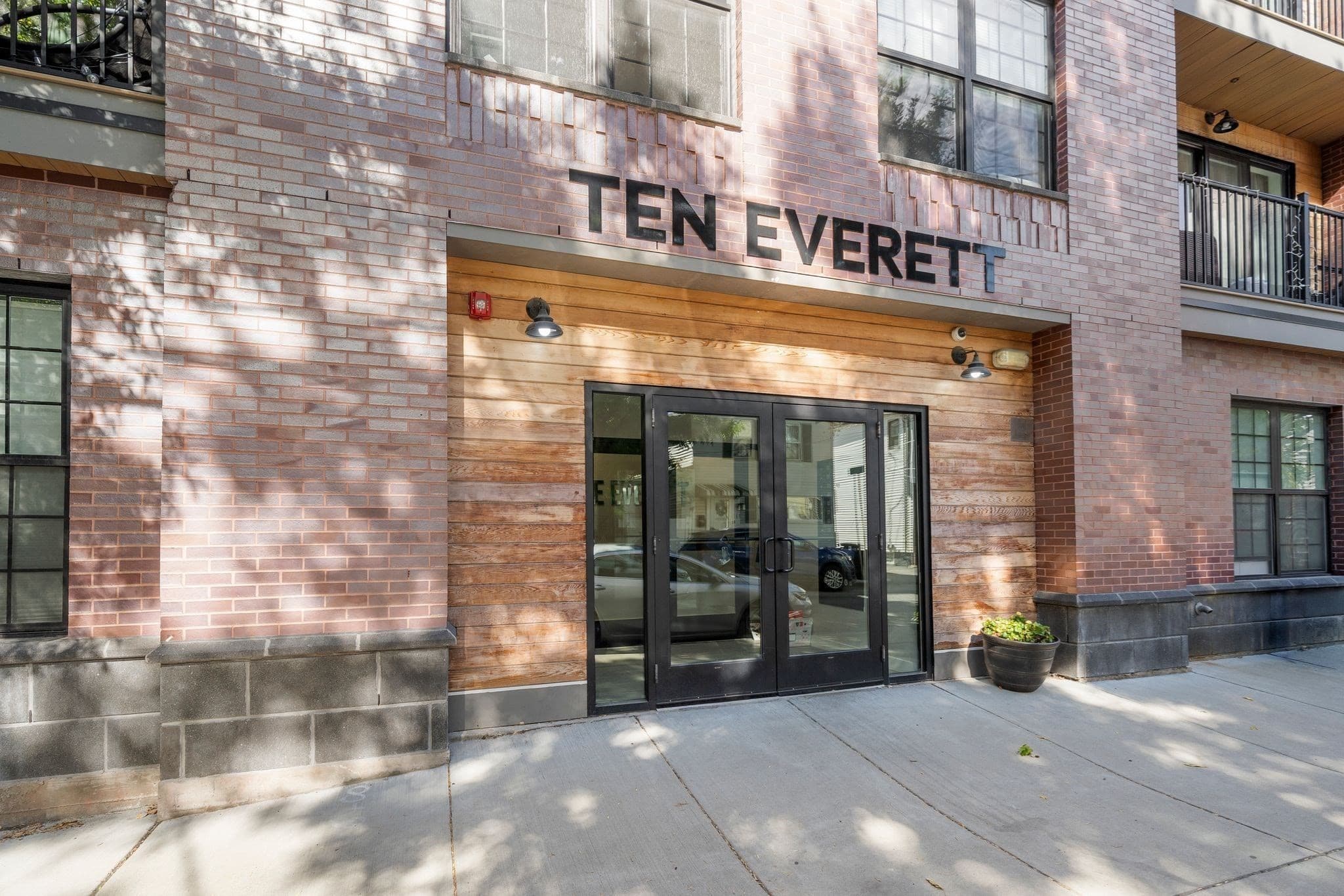 Condominium at 10 Everett # 401, Boston MA 02128, Boston, photo 36 of 37