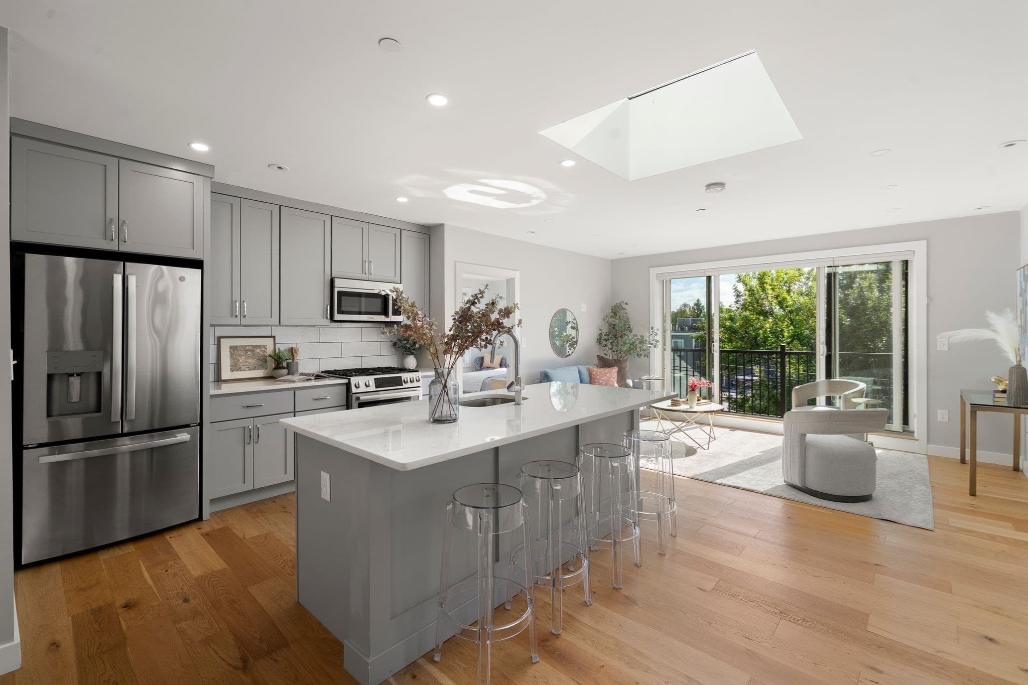 10 Everett # 401, Boston MA 02128