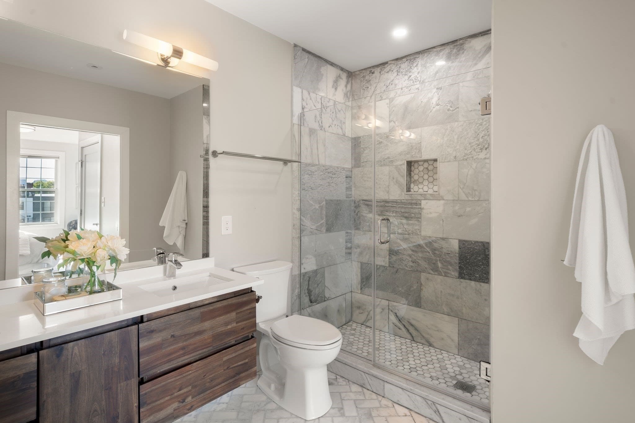 Condominium at 10 Everett # 401, Boston MA 02128, Boston, photo 25 of 37