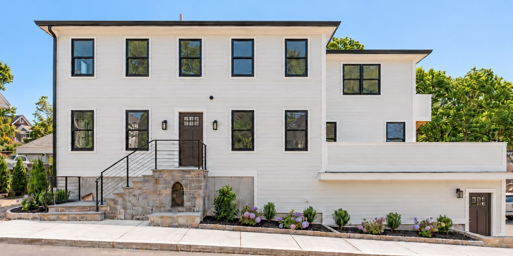 Condominium at 13 Hammond Street # 1, Gloucester MA 01930, Gloucester, photo 2 of 25