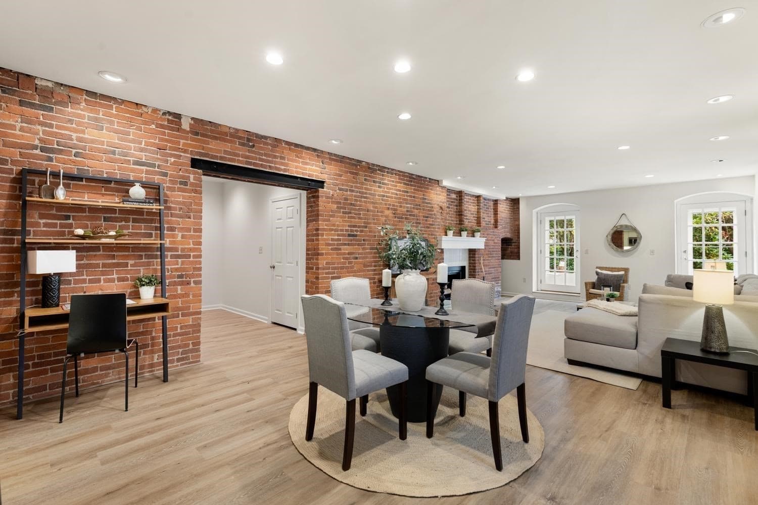 Condominium at 66 Haskell St, Beverly MA 01915, Beverly, photo 2 of 35
