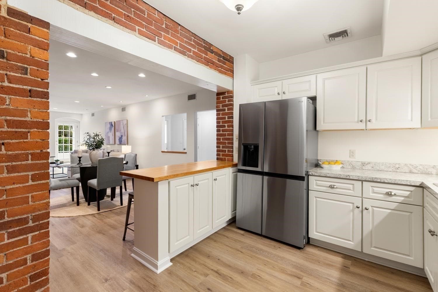 Condominium at 66 Haskell St, Beverly MA 01915, Beverly, photo 16 of 35