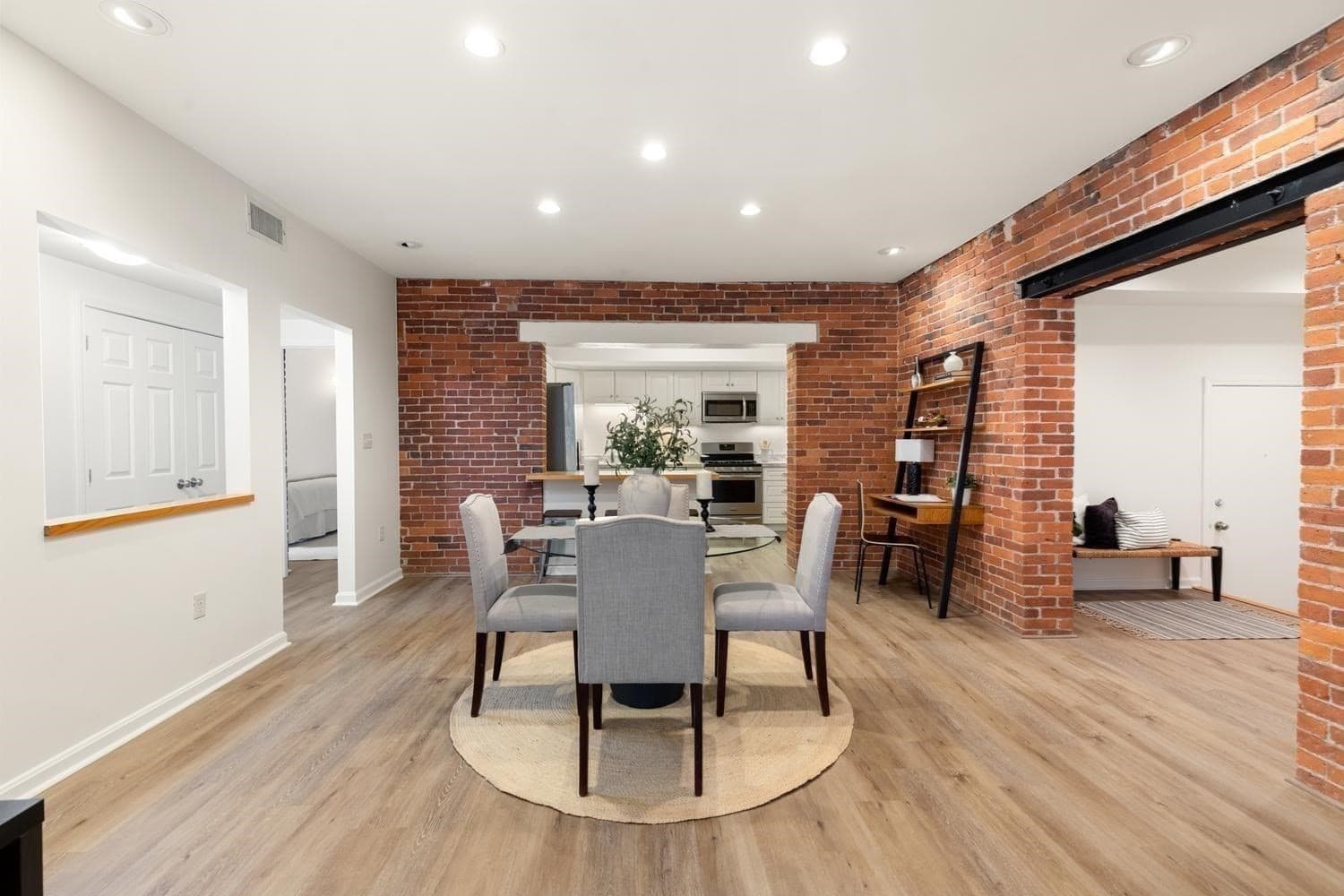 Condominium at 66 Haskell St, Beverly MA 01915, Beverly, photo 7 of 35