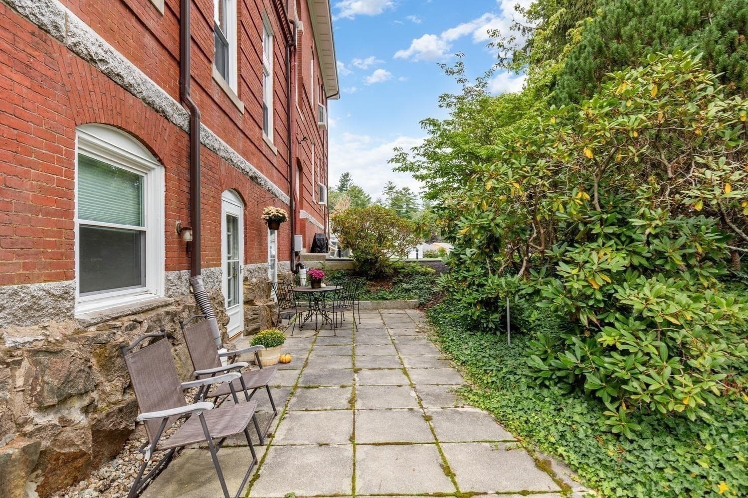 Condominium at 66 Haskell St, Beverly MA 01915, Beverly, photo 29 of 35