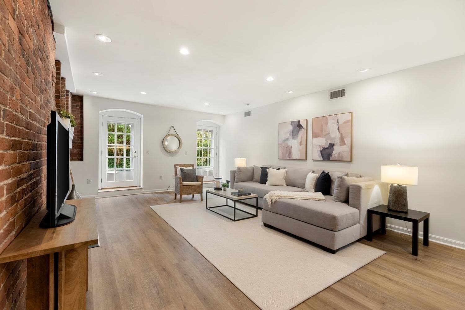 Condominium at 66 Haskell St, Beverly MA 01915, Beverly, photo 8 of 35