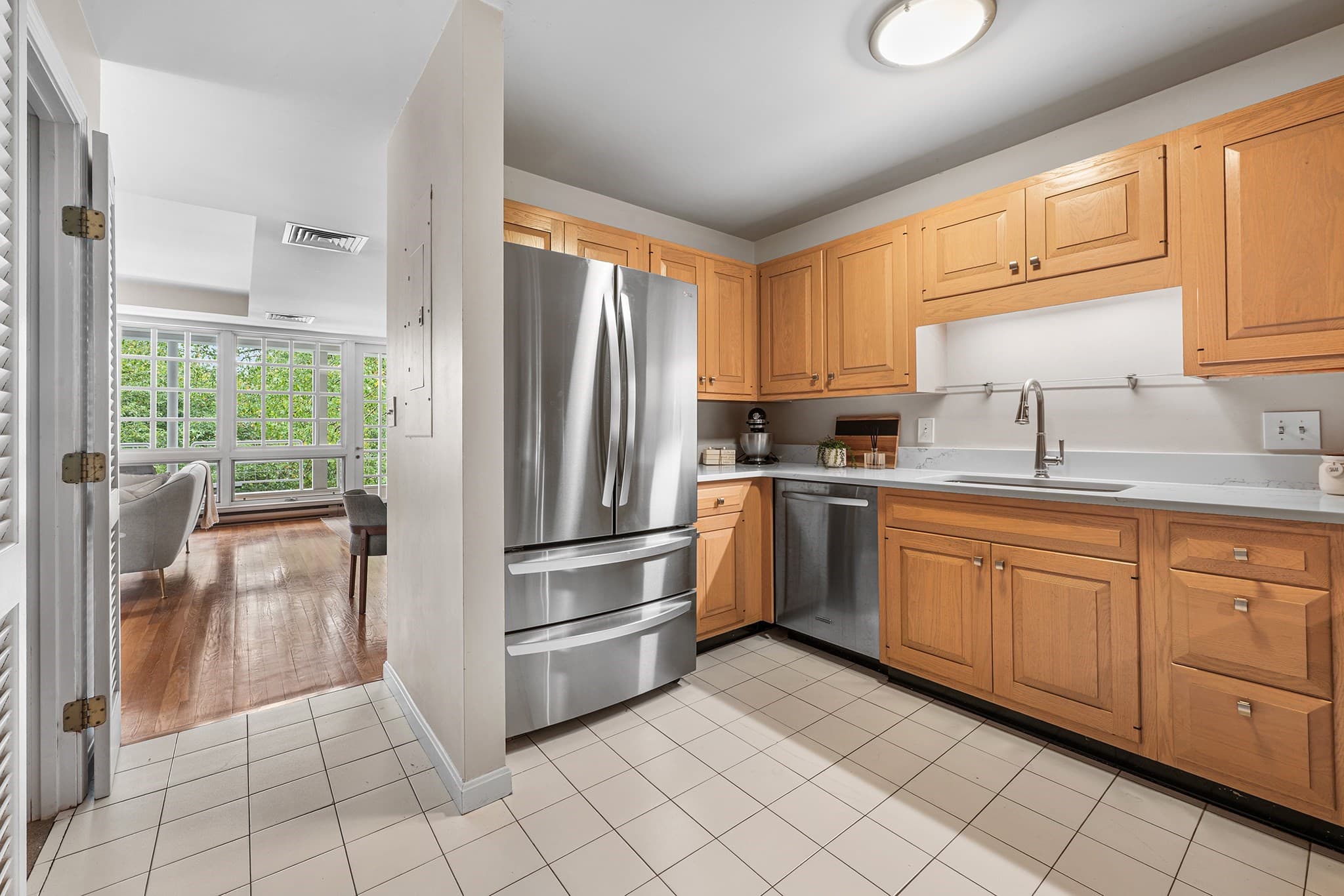 Condominium at 63 Garden Rd # 5, Wellesley MA 02481, Wellesley, photo 22 of 39