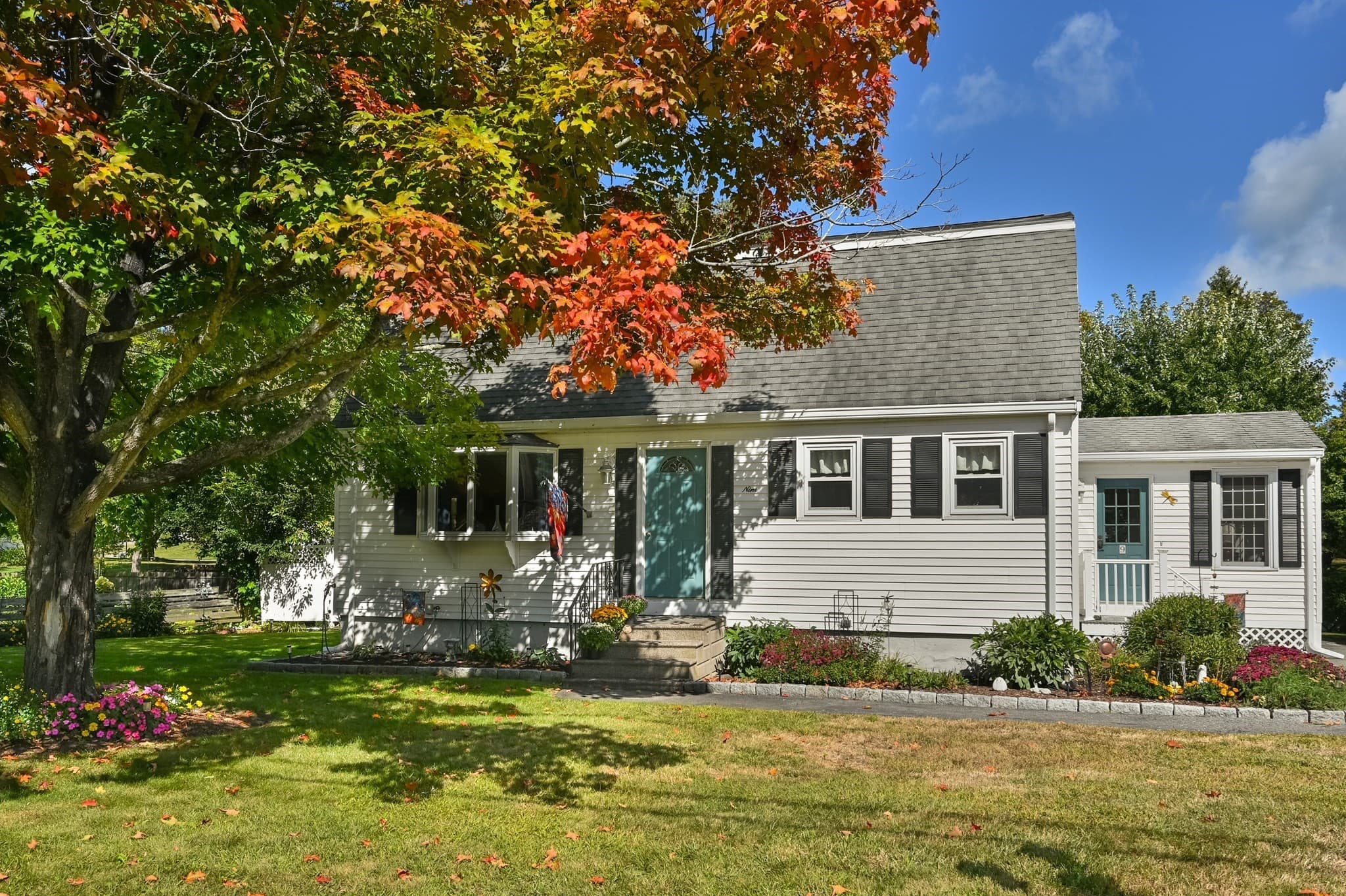 Single Family Residence at 9 Parker Rd, Groveland MA 01834, Groveland, photo 2 of 37