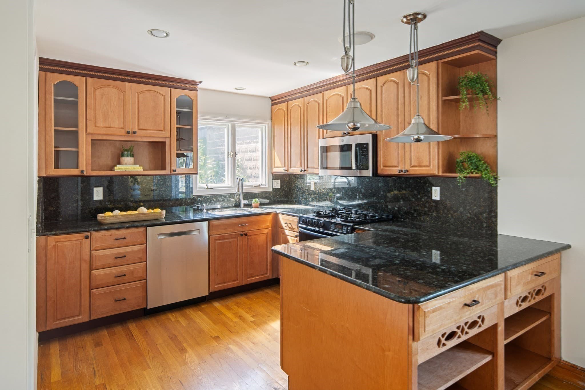 Single Family Residence at 68 Sydney St, Somerville MA 02145, Somerville, photo 3 of 25
