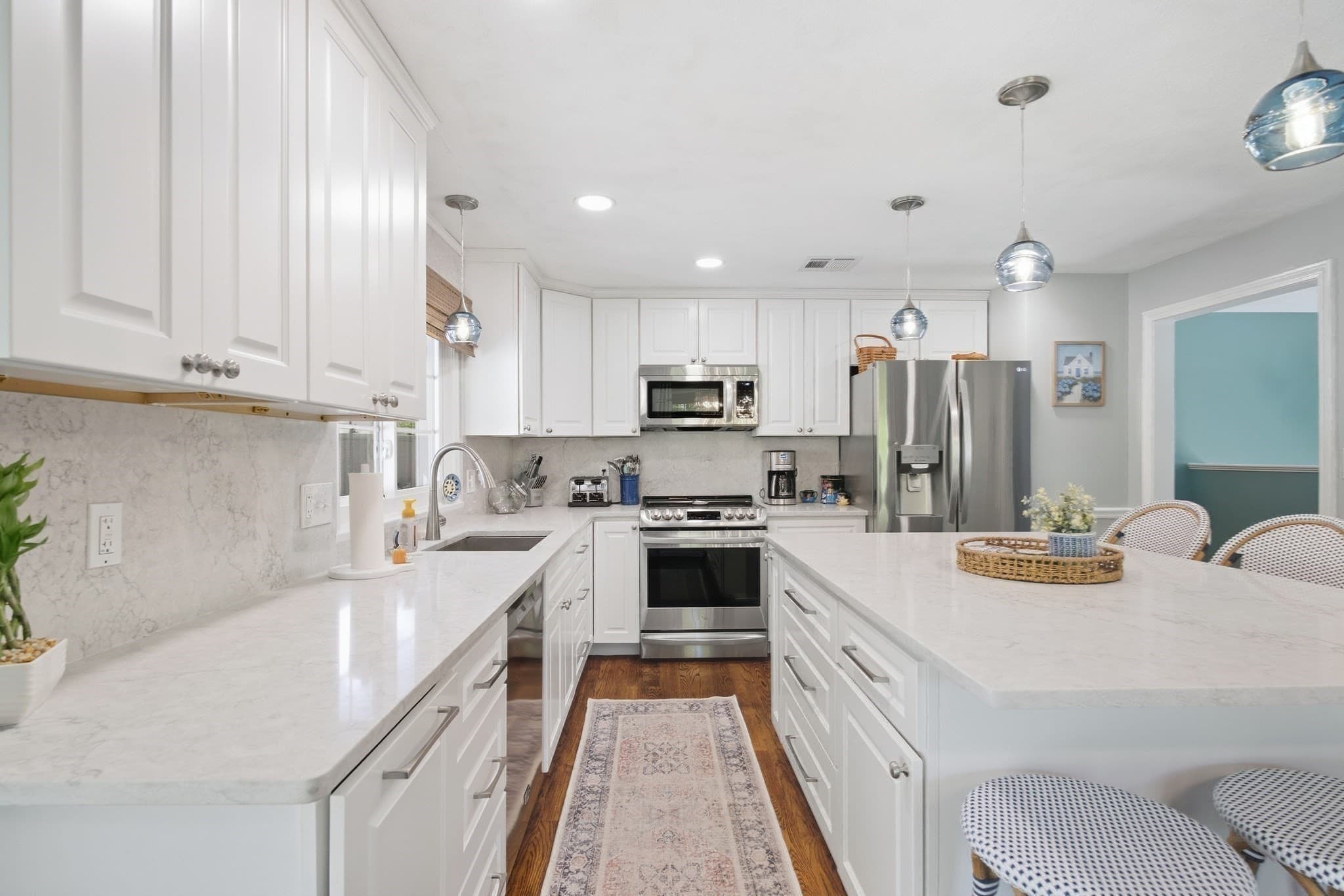Single Family Residence at 136 Maplewood Rd, Lynn MA 01904, Lynn, photo 13 of 37