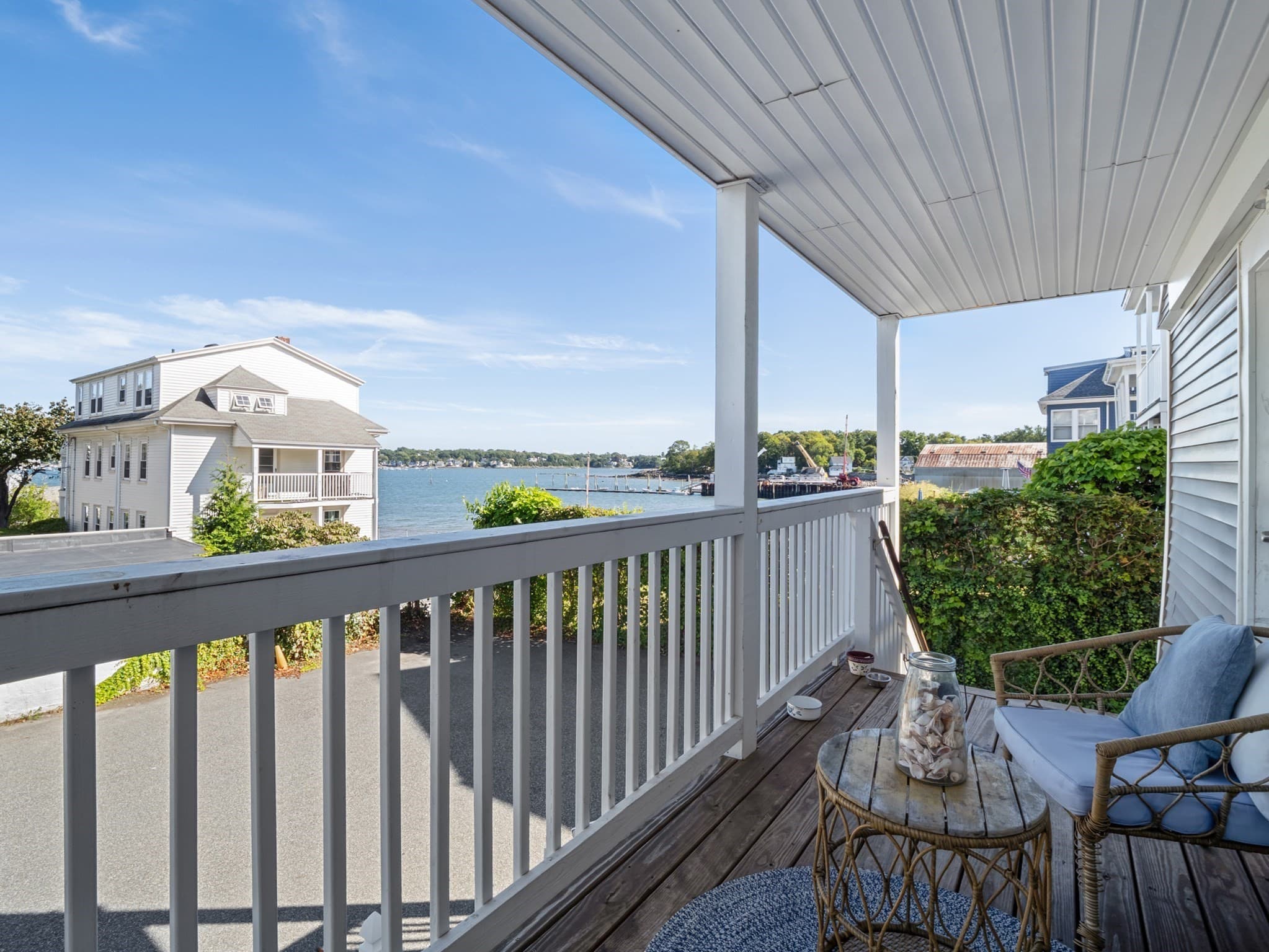 23 Green St # 1R, Salem MA 01970