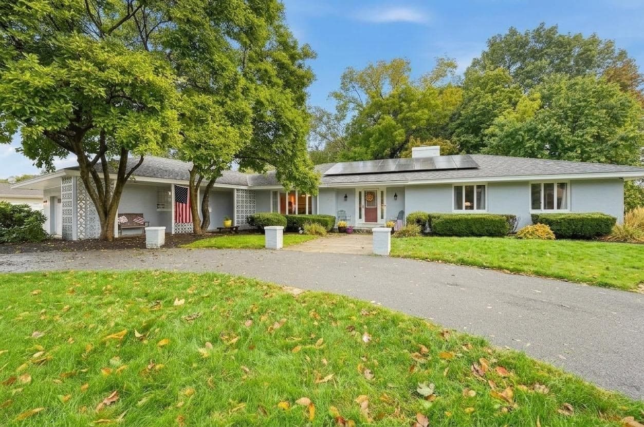 83 Braemoor Road, Brockton MA 02301
