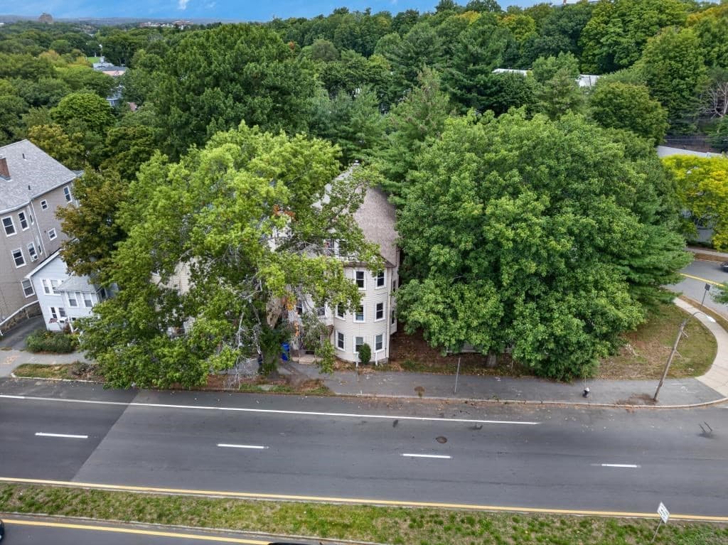 3 Family at 753 Boylston St, Brookline MA 02445, Brookline, photo 21 of 34