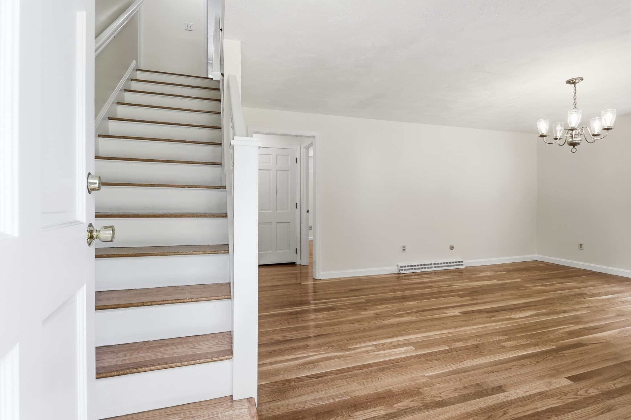 Single Family Residence at 10 Beaver Dam Dr, Westford MA 01886, Westford, photo 6 of 42