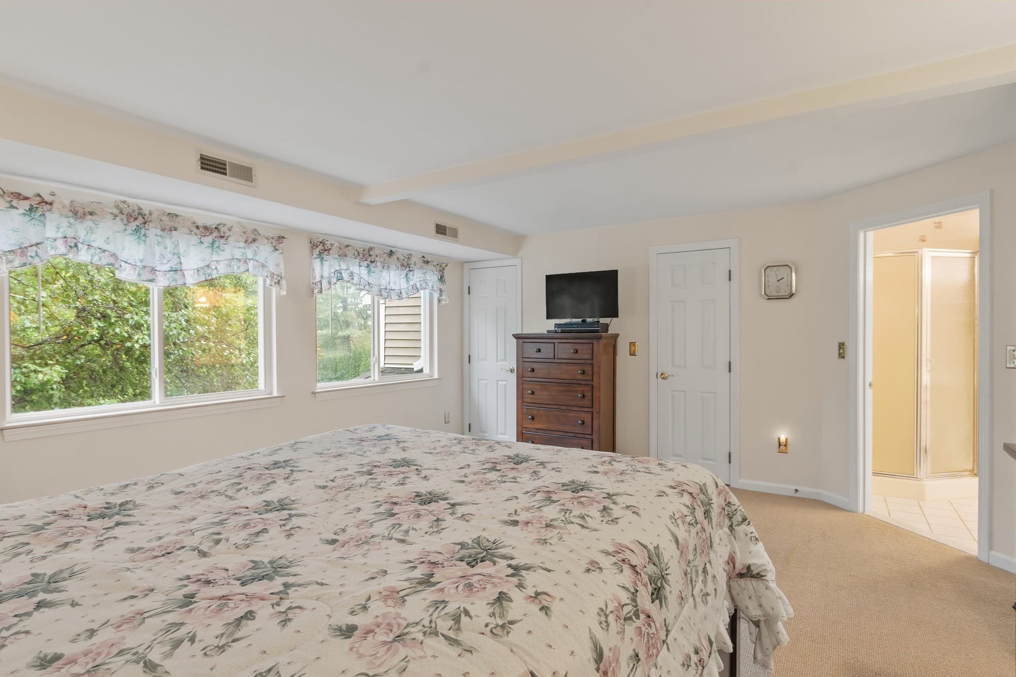 Condominium at 175 Littleton Road # B4, Chelmsford MA 01824, Chelmsford, photo 5 of 42