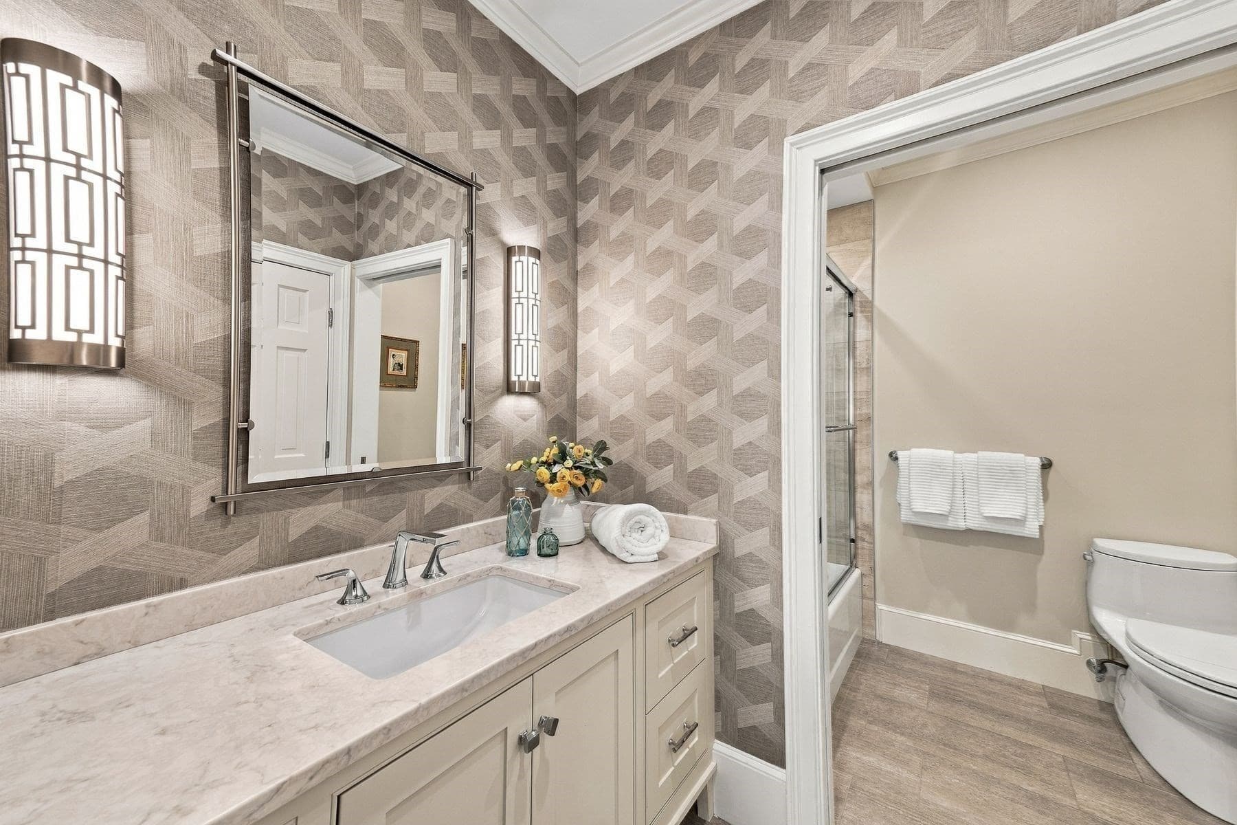 Condominium at 32 Preston Ct # 32, Swampscott MA 01907, Swampscott, photo 15 of 38