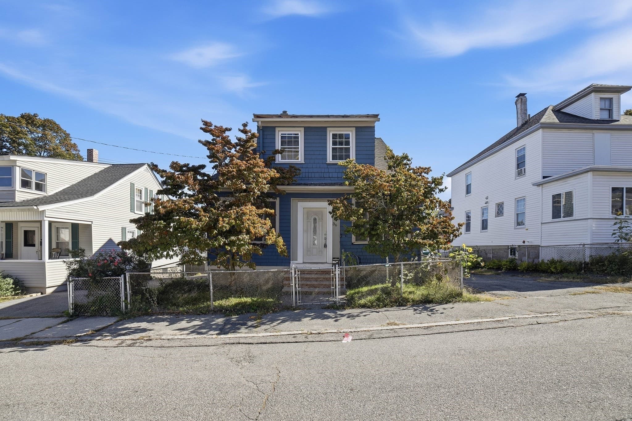 36 Putnam Ave, Lowell MA 01851
