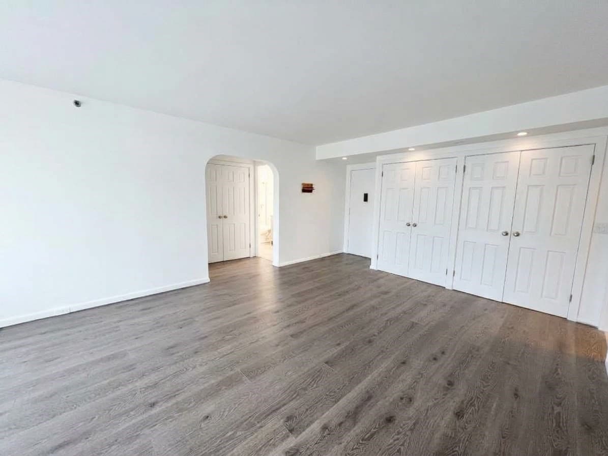Condominium at 1731 Beacon St # 311, Brookline MA 02445, Brookline, photo 5 of 17