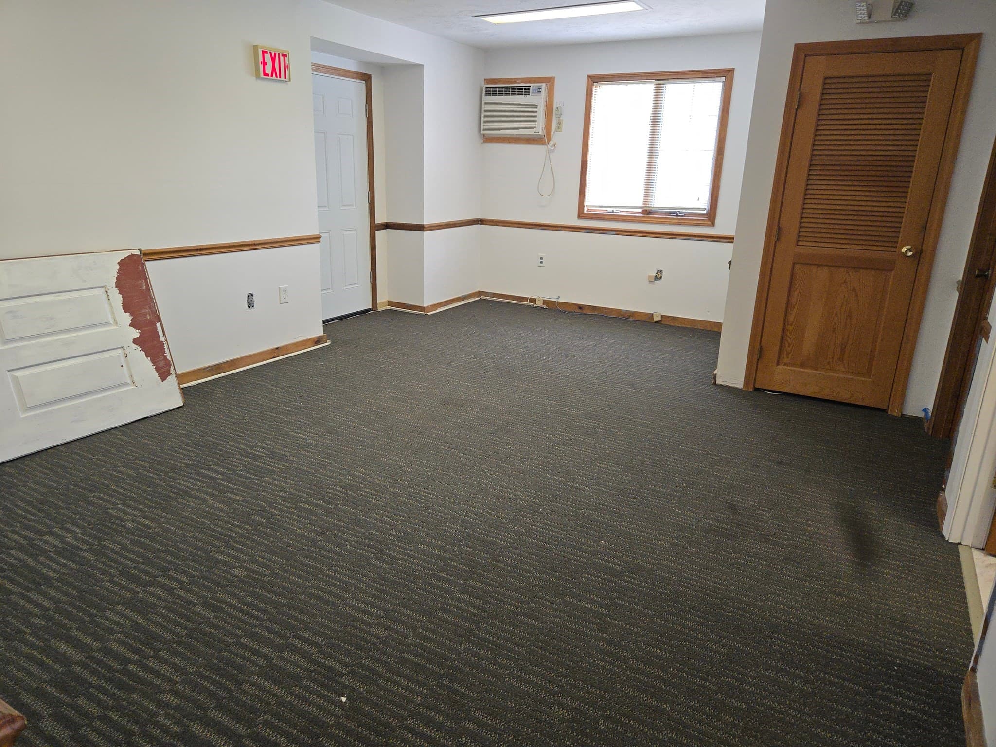 Commercial Sale at 162 E Main St, Avon MA 02322, Avon, photo 9 of 17