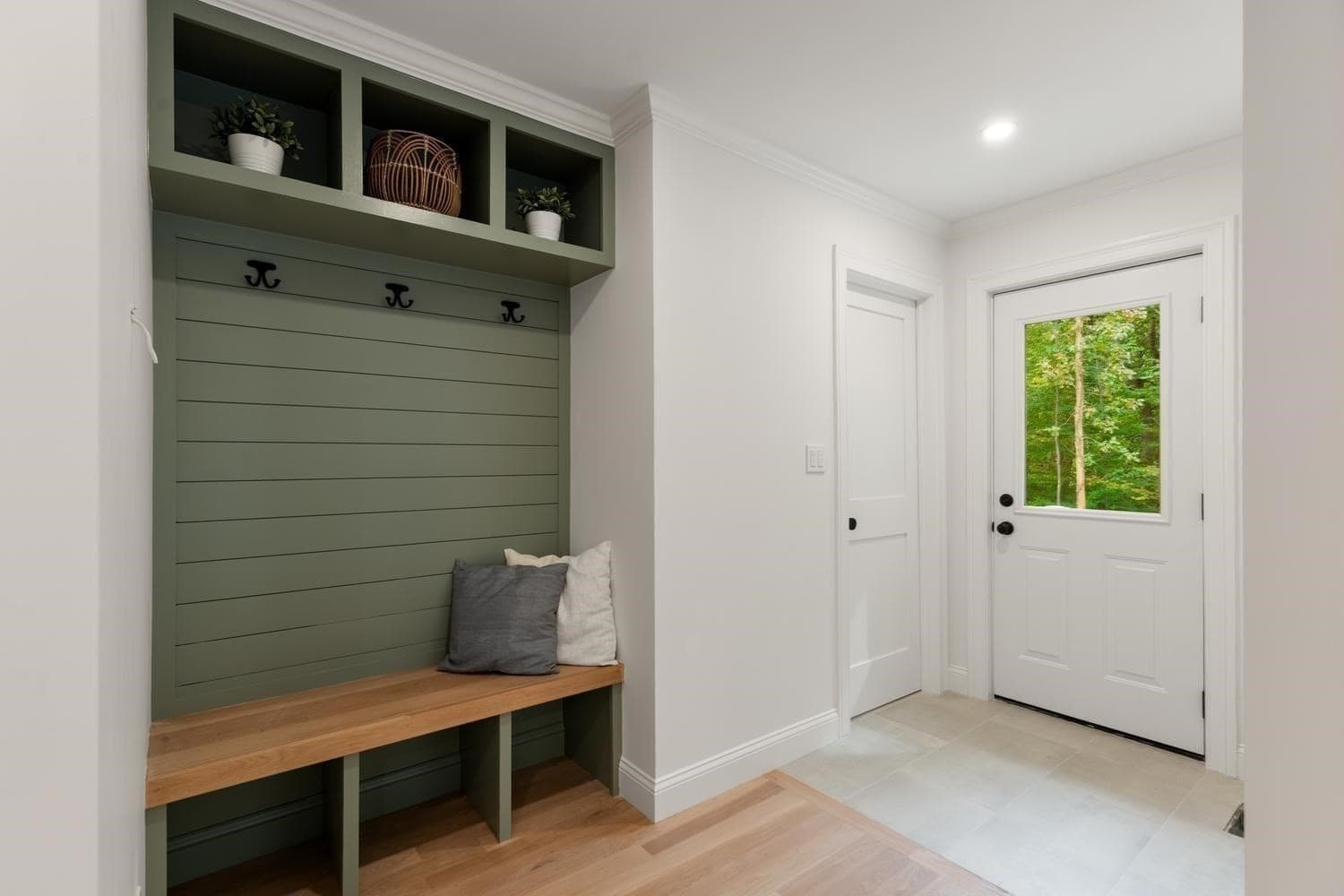 Condominium at 318 Essex Ave # A, Gloucester MA 01930, Gloucester, photo 16 of 40