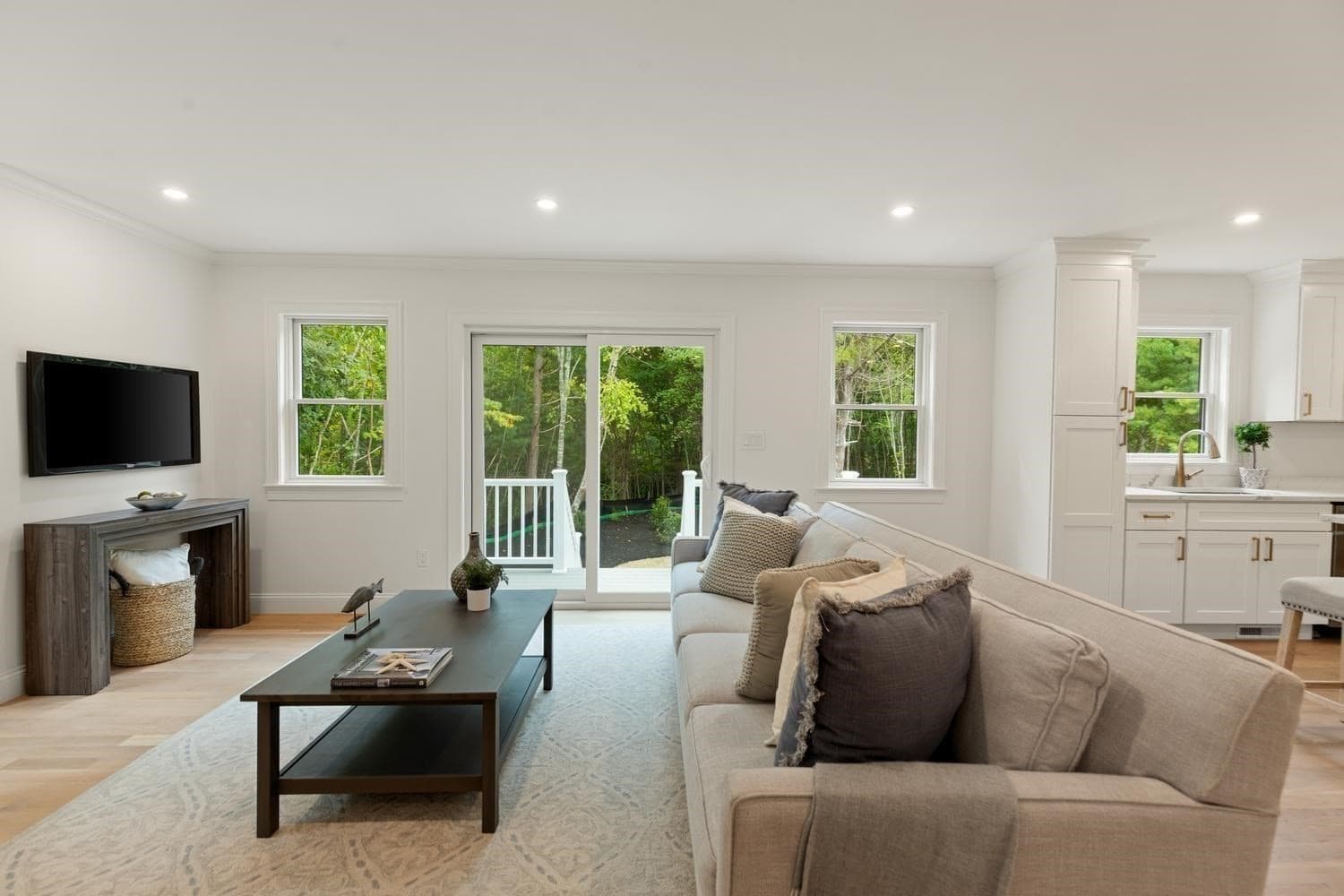 Condominium at 318 Essex Ave # A, Gloucester MA 01930, Gloucester, photo 3 of 40