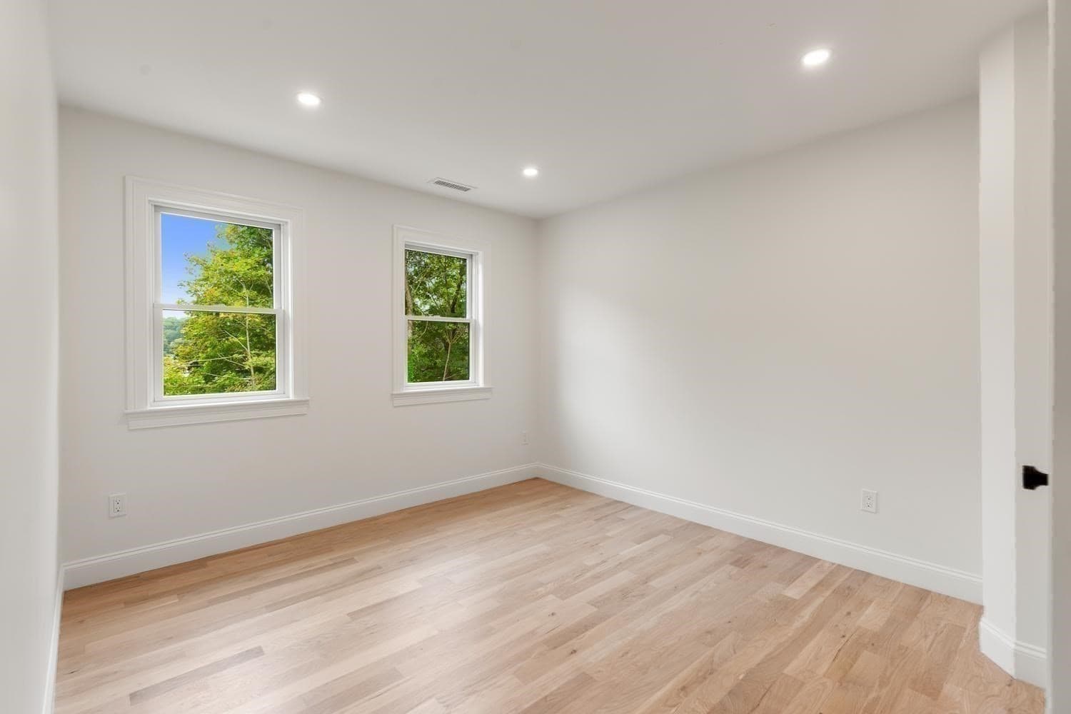 Condominium at 318 Essex Ave # A, Gloucester MA 01930, Gloucester, photo 28 of 40