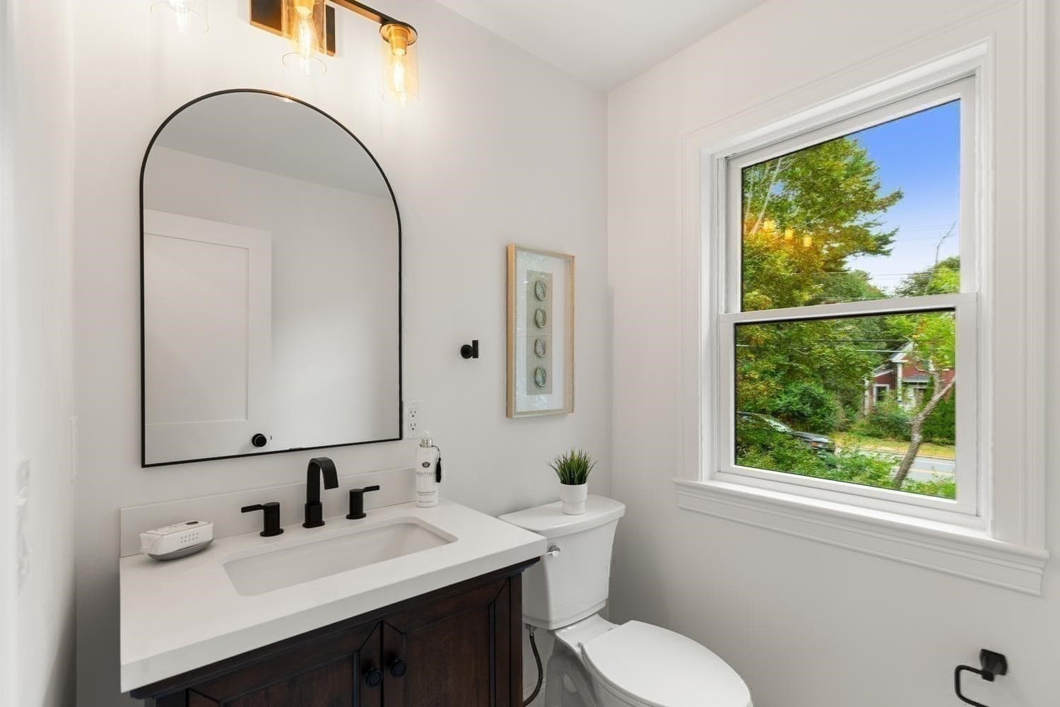 Condominium at 318 Essex Ave # A, Gloucester MA 01930, Gloucester, photo 15 of 40