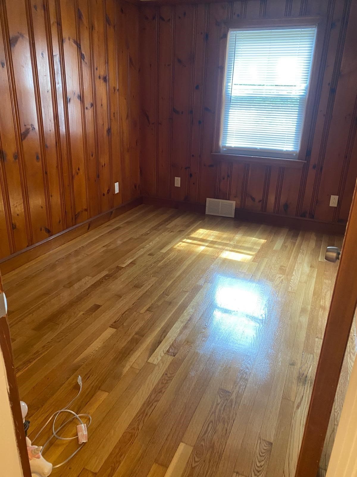 Single Family Residence at 266 Lowell St, Wilmington MA 01887, Wilmington, photo 9 of 29