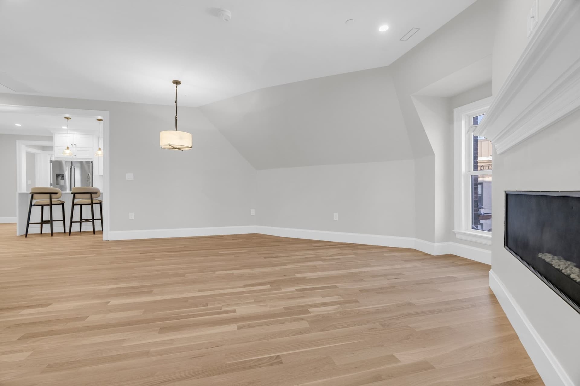 Apartment at 1396 Beacon Street # 5, Brookline MA 02446, photo 5 of 11