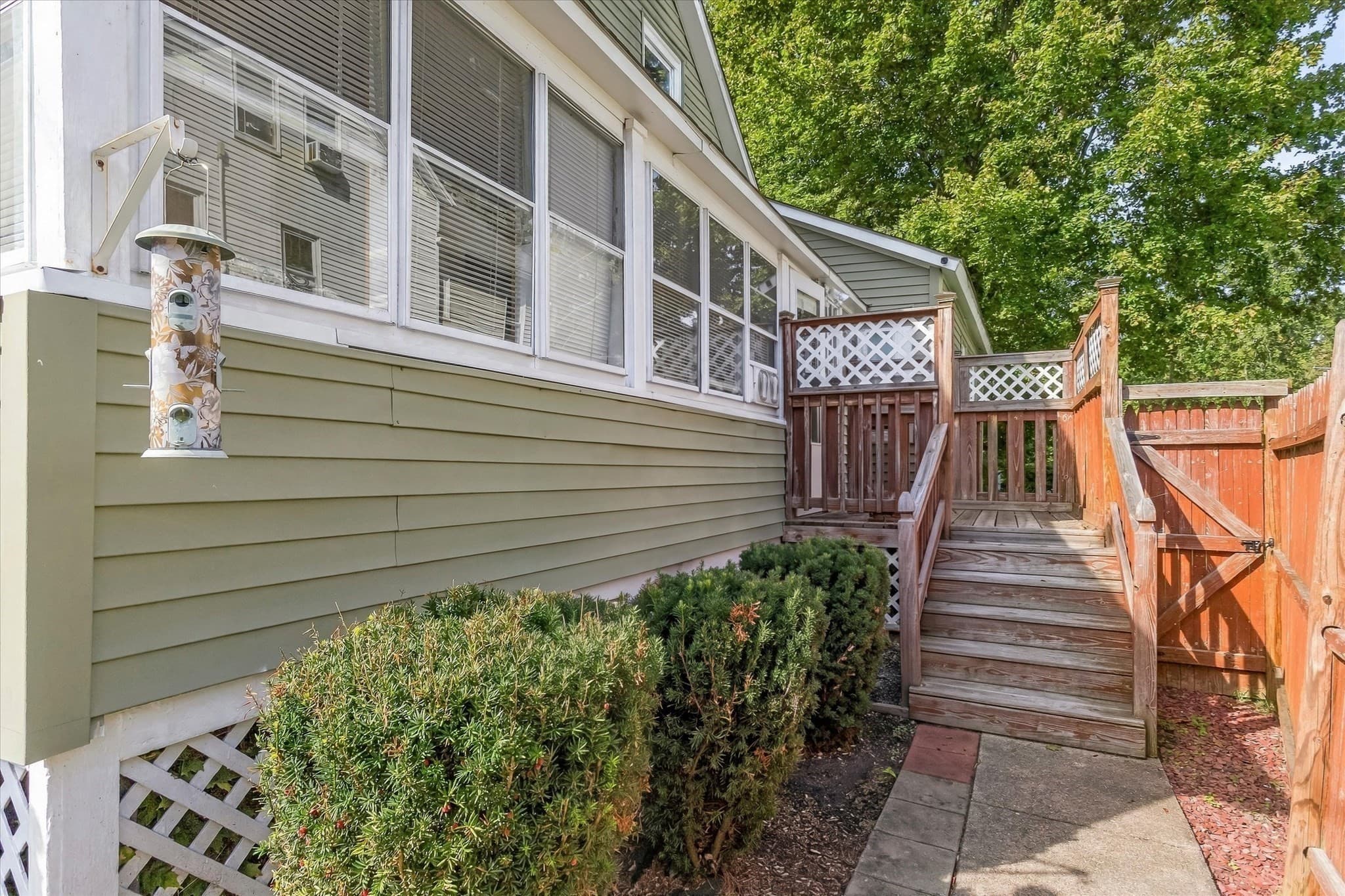 Single Family Residence at 2 Franklin Ave, North Attleboro MA 02760, North Attleboro, photo 27 of 27