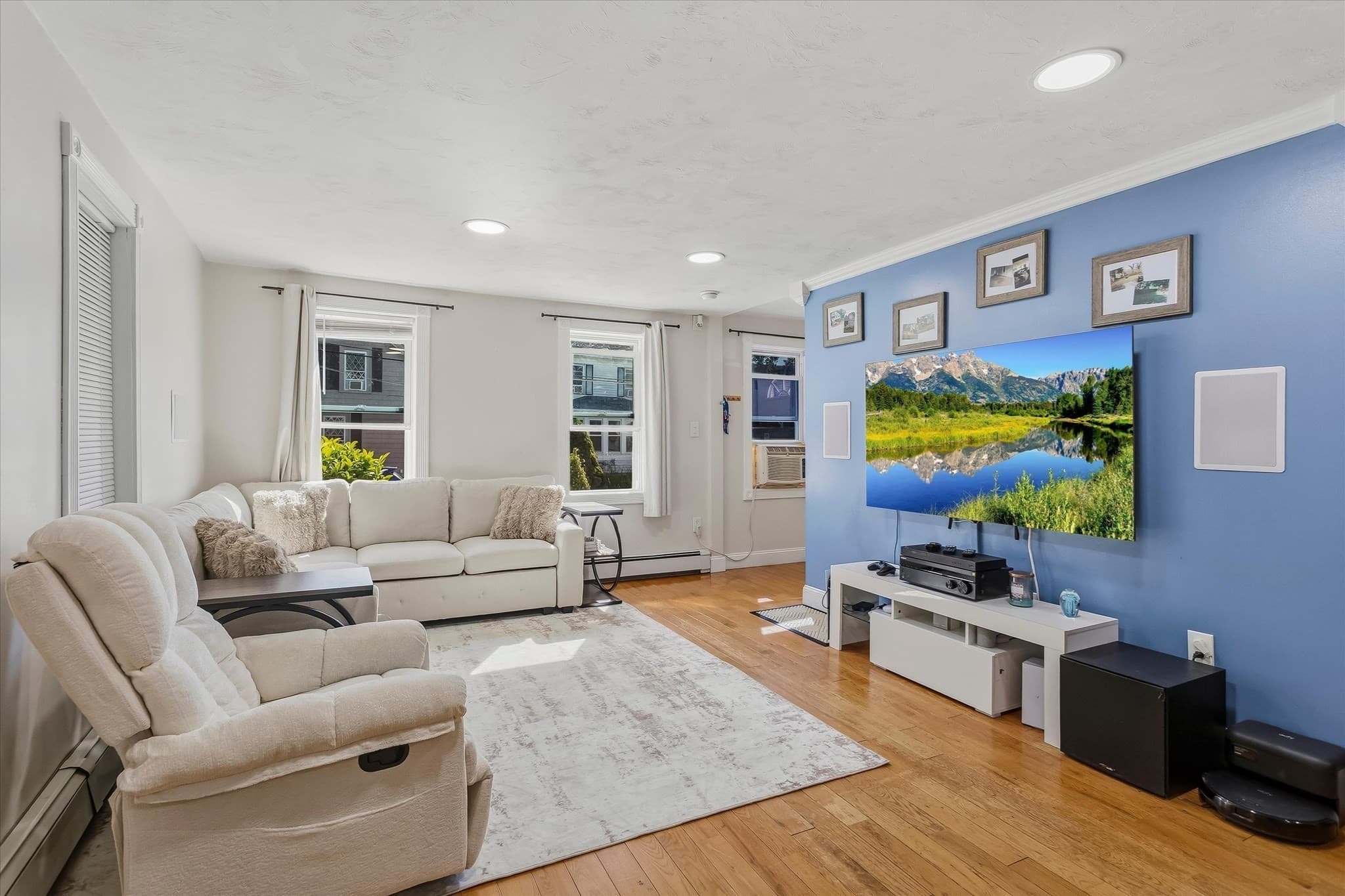 Single Family Residence at 2 Franklin Ave, North Attleboro MA 02760, North Attleboro, photo 5 of 27