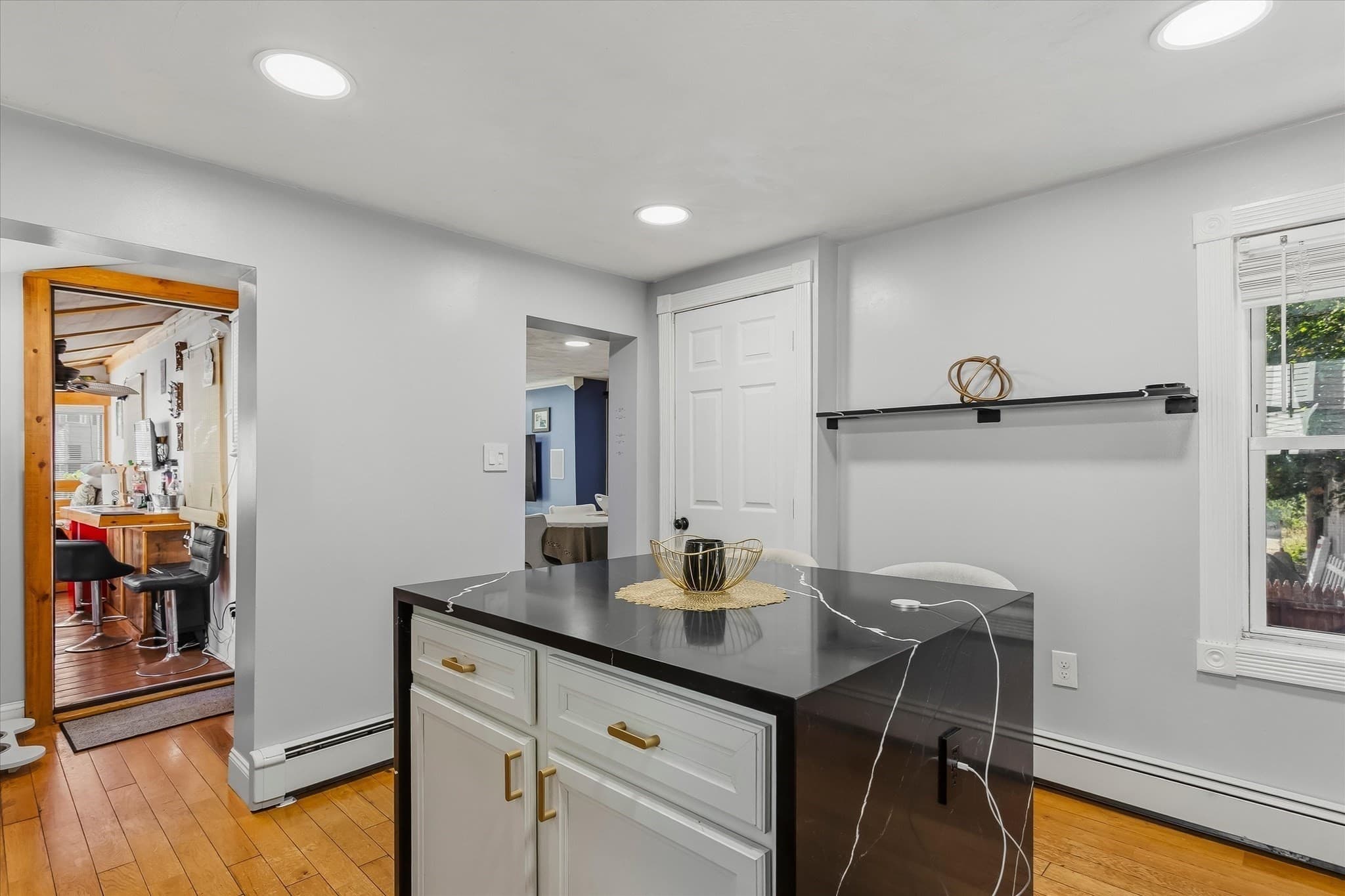 Single Family Residence at 2 Franklin Ave, North Attleboro MA 02760, North Attleboro, photo 10 of 27