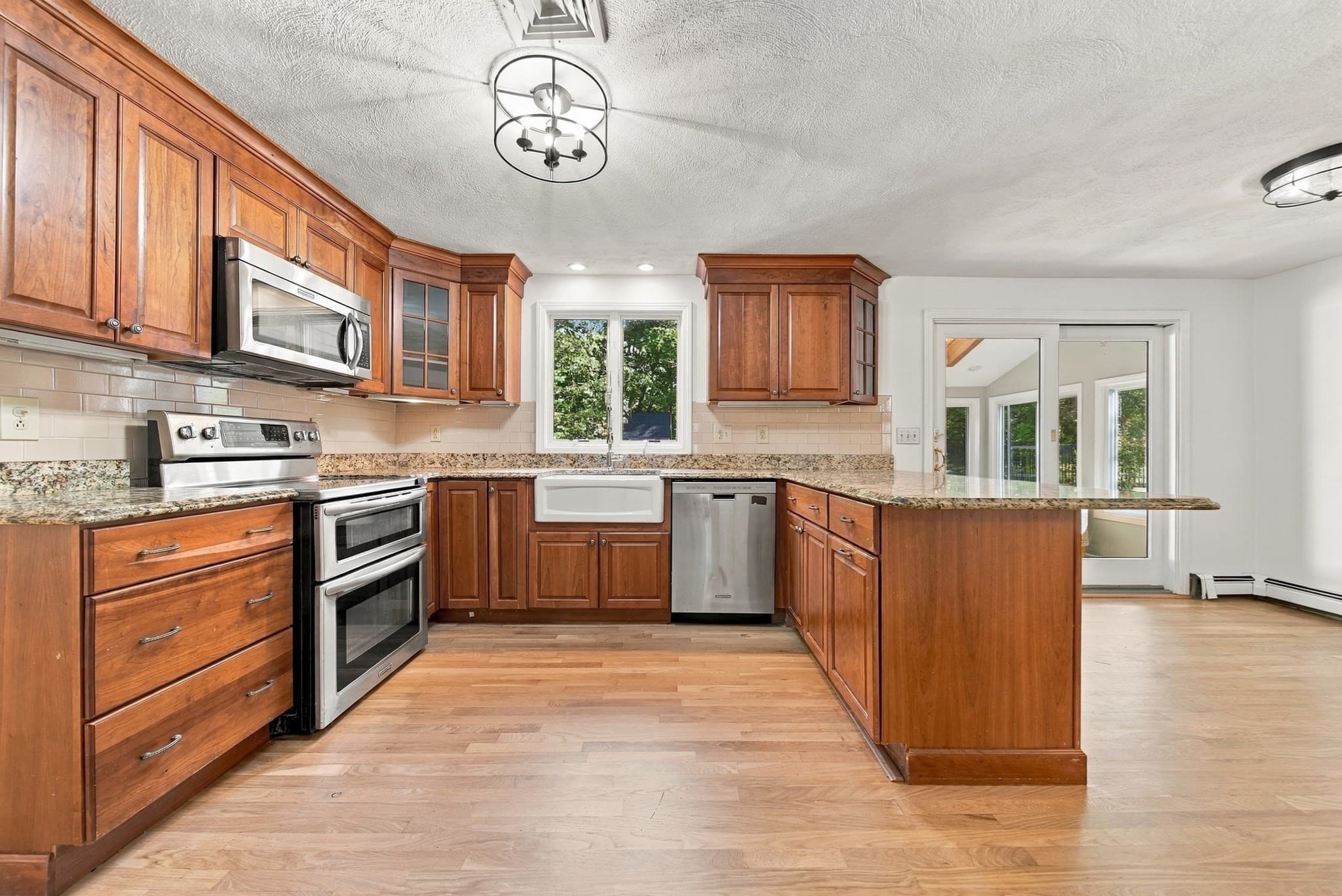 Single Family Residence at 197 Abbott Street, North Andover MA 01845, North Andover, photo 13 of 41