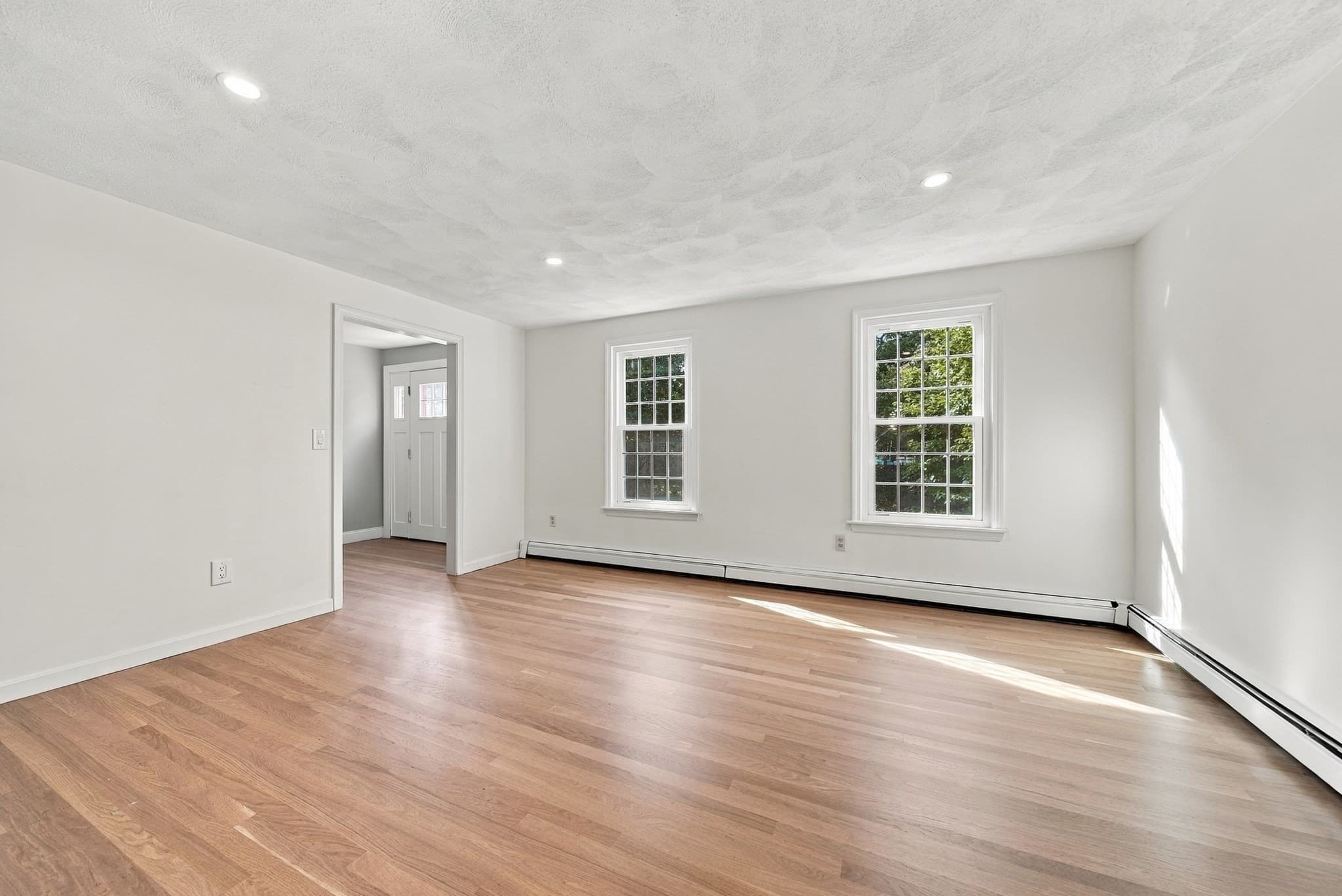 Single Family Residence at 197 Abbott Street, North Andover MA 01845, North Andover, photo 12 of 41