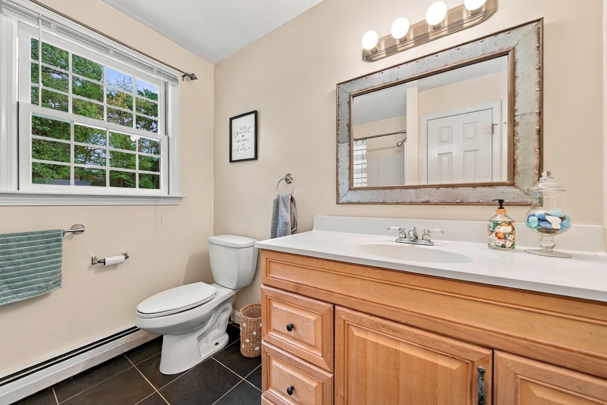 Single Family Residence at 197 Abbott Street, North Andover MA 01845, North Andover, photo 34 of 41