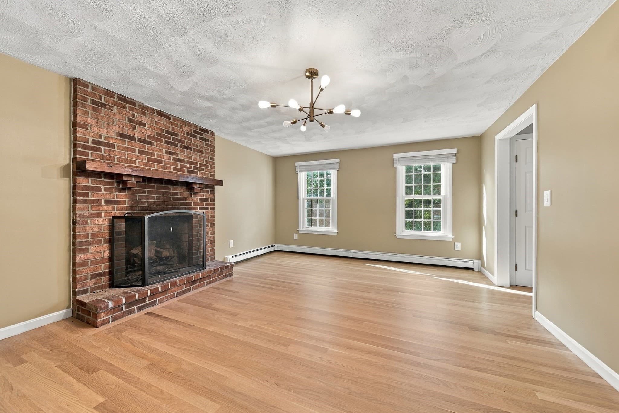 Single Family Residence at 197 Abbott Street, North Andover MA 01845, North Andover, photo 10 of 41