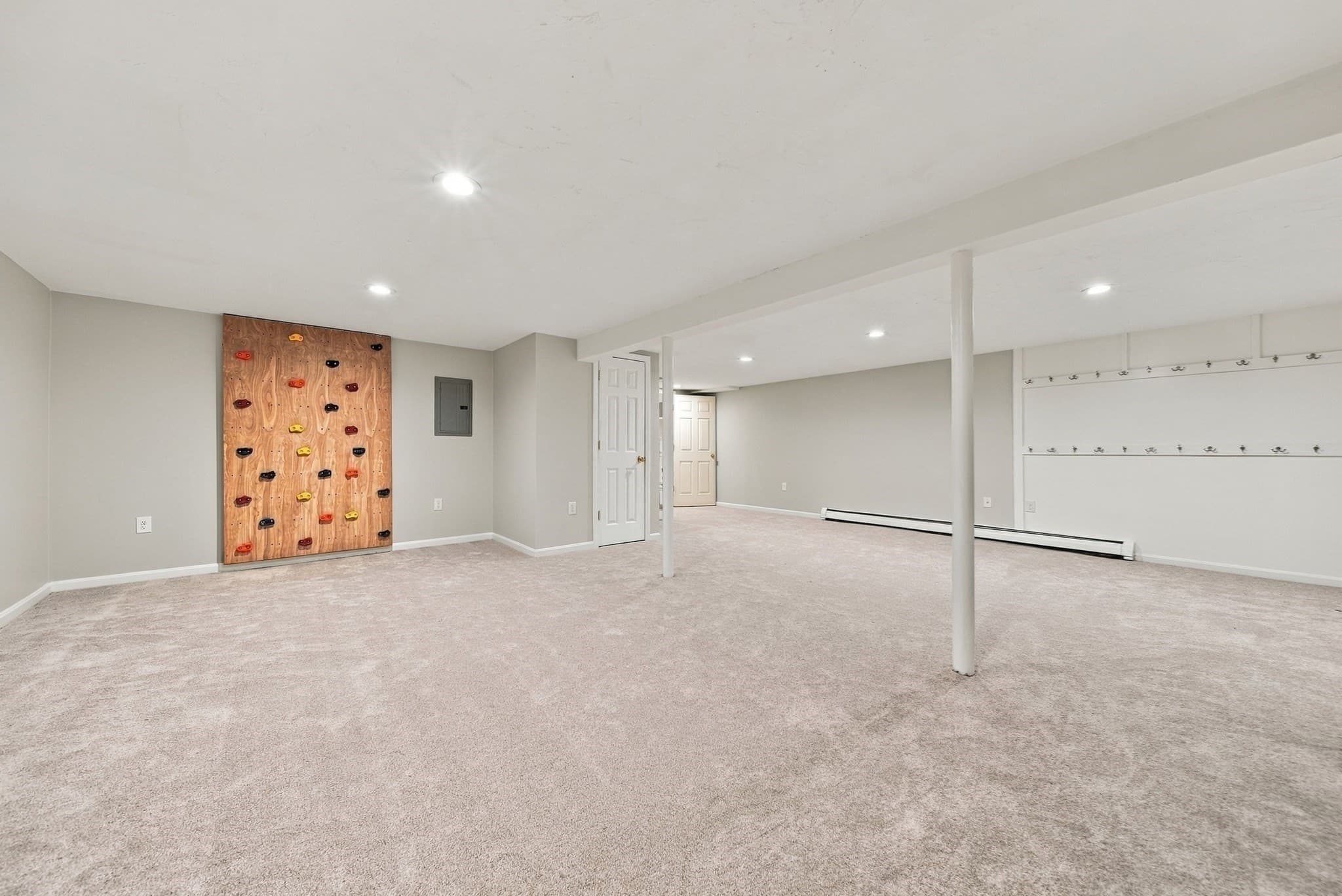 Single Family Residence at 197 Abbott Street, North Andover MA 01845, North Andover, photo 37 of 41