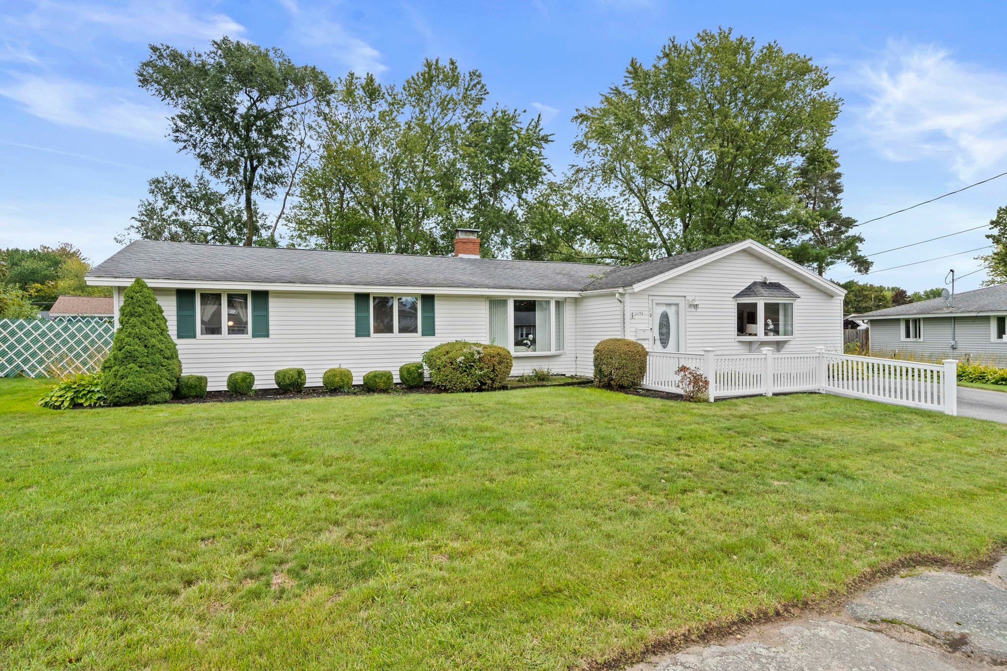 Single Family Residence at 19 William Road, Holbrook MA 02343, Holbrook, photo 2 of 41