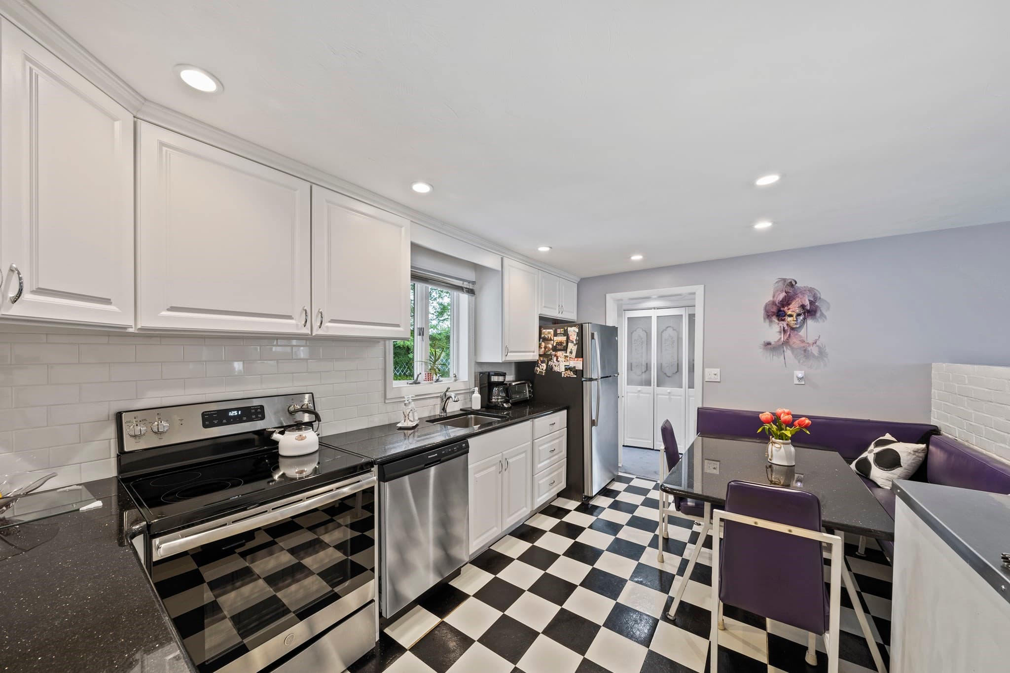 Single Family Residence at 19 William Road, Holbrook MA 02343, Holbrook, photo 6 of 41