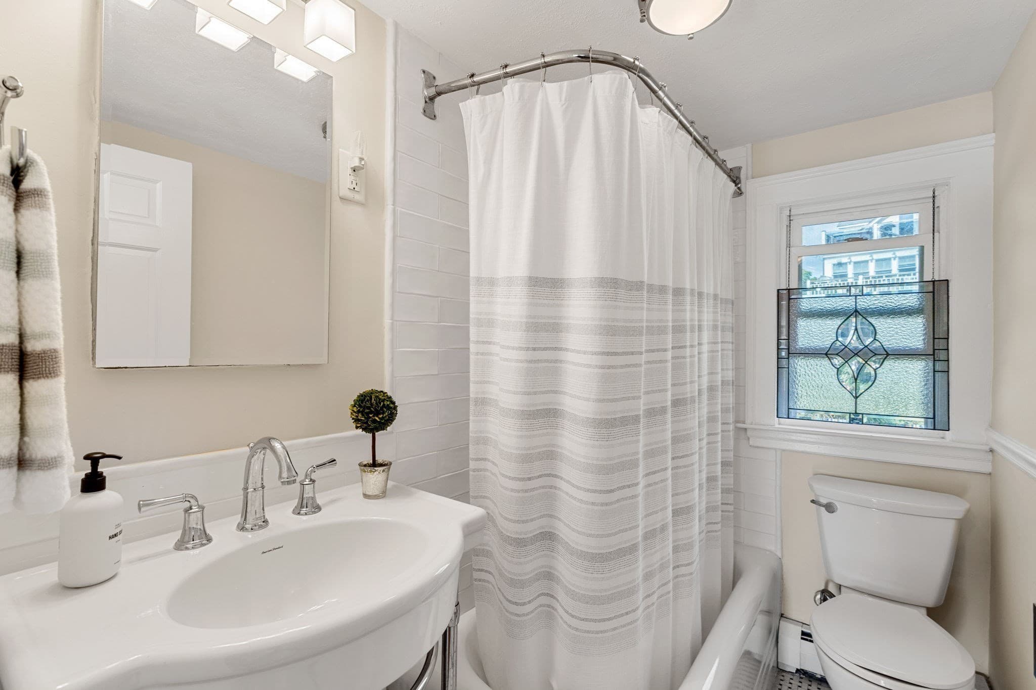 Condominium at 3 Cliff Street # C, Marblehead MA 01945, Marblehead, photo 27 of 38