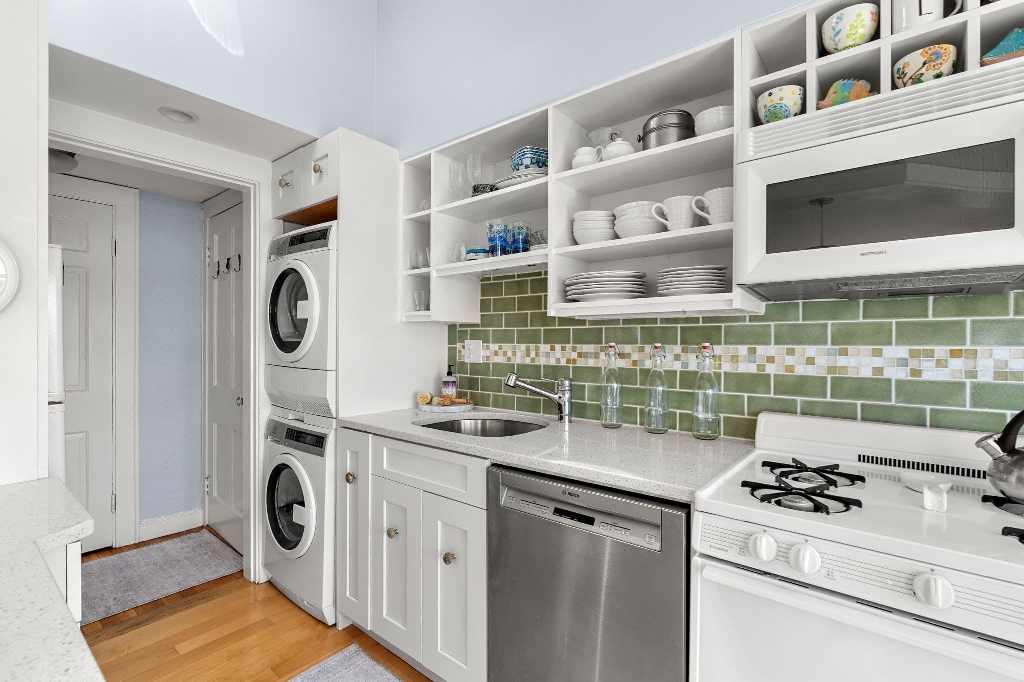Condominium at 3 Cliff Street # C, Marblehead MA 01945, Marblehead, photo 15 of 38