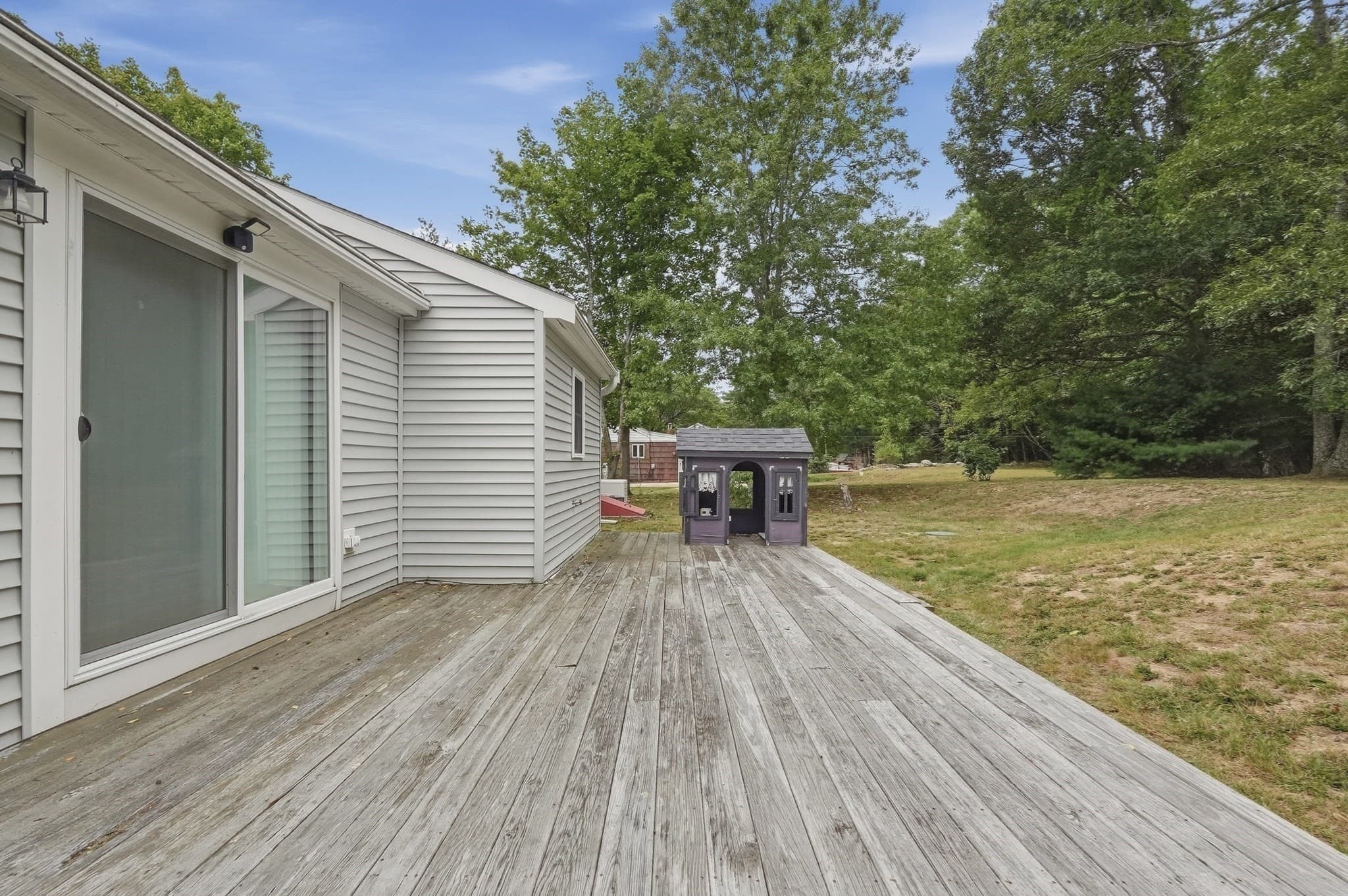 Single Family Residence at 181 Dwelley St, Pembroke MA 02359, Pembroke, photo 9 of 42