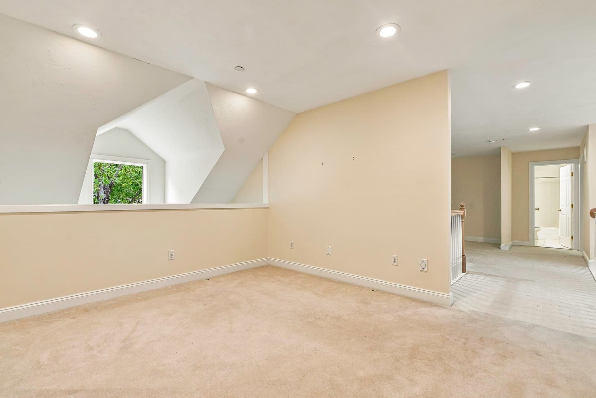 Condominium at 104 Dahlia Drive # 104, Wayland MA 01778, photo 13 of 26
