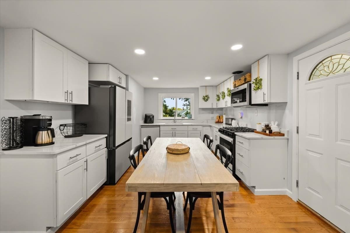 12 Randall Ave, Weymouth MA 02189