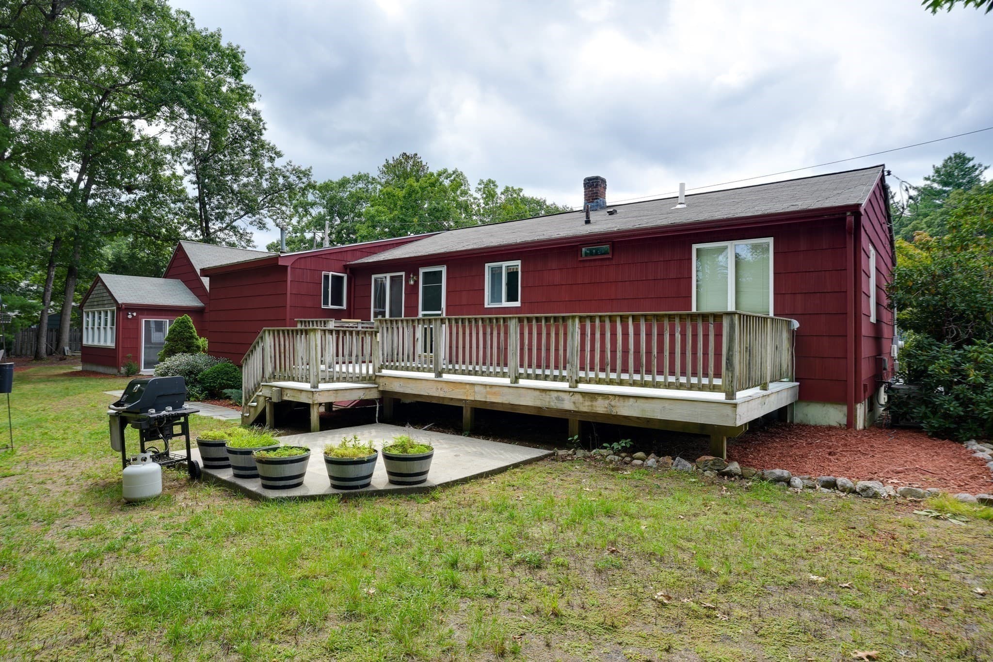 Single Family Residence at 3 Old Colony Rd, Burlington MA 01803, Burlington, photo 3 of 25