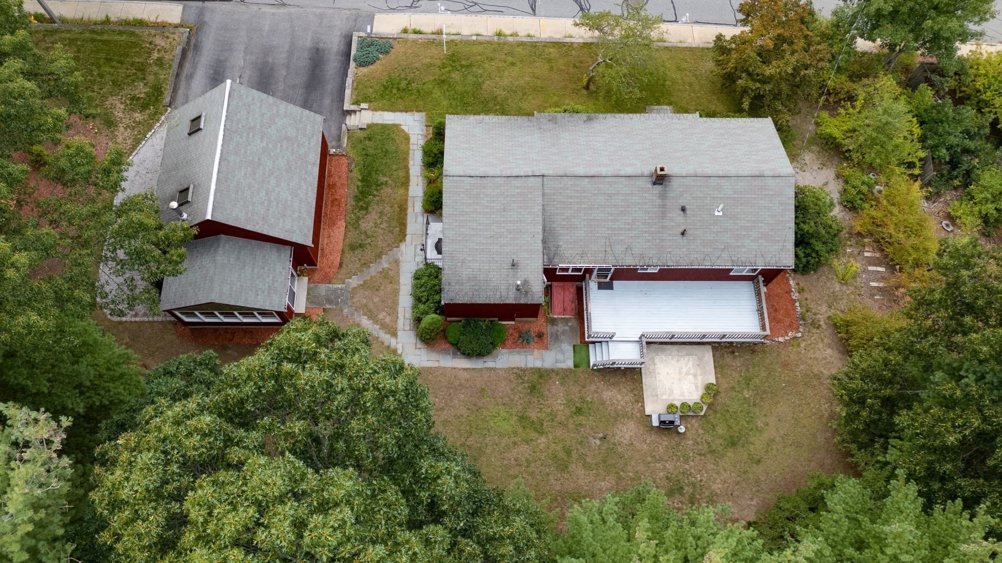 Single Family Residence at 3 Old Colony Rd, Burlington MA 01803, Burlington, photo 4 of 25