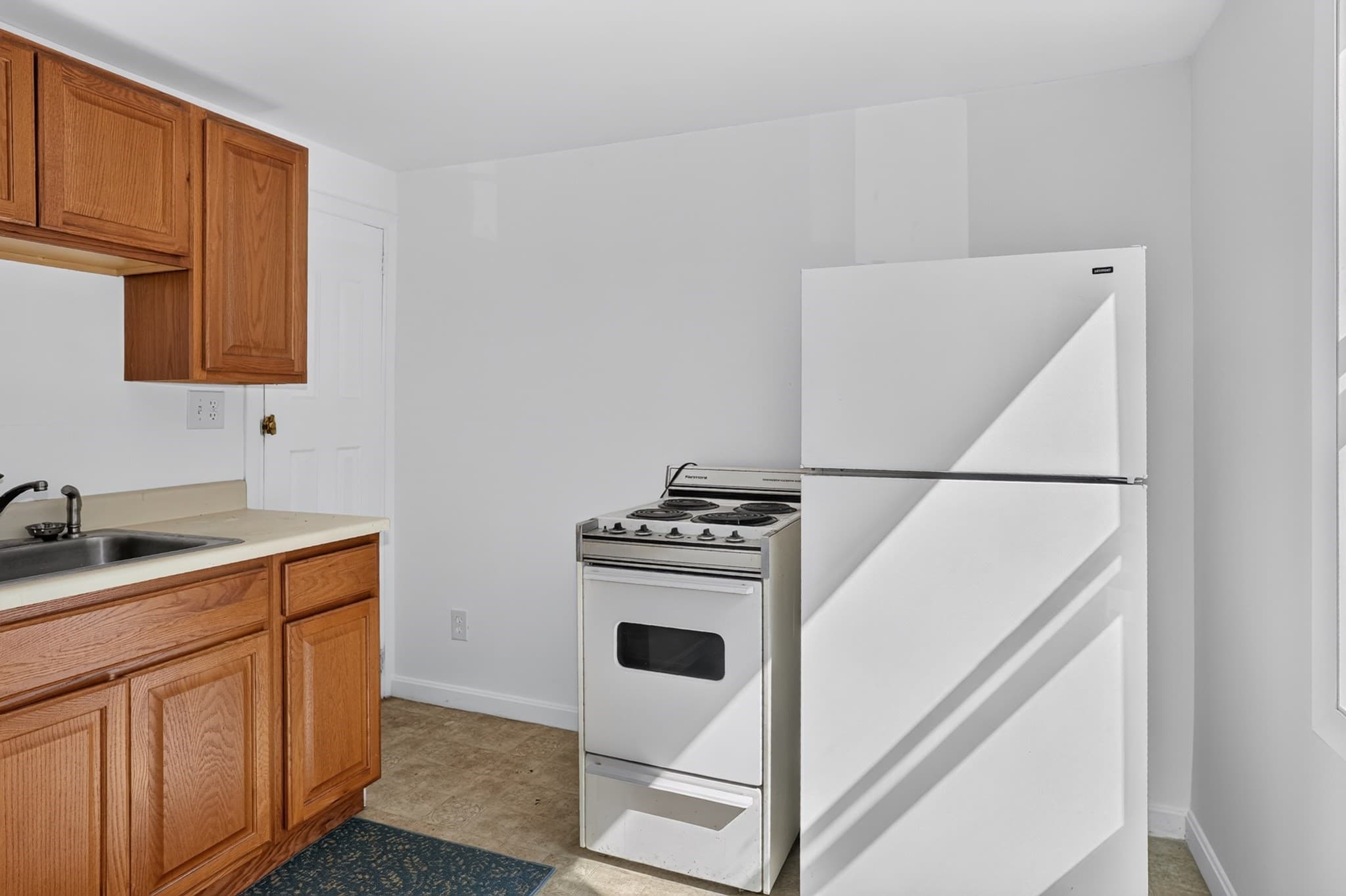 Single Family Residence at 3 Old Colony Rd, Burlington MA 01803, Burlington, photo 21 of 25
