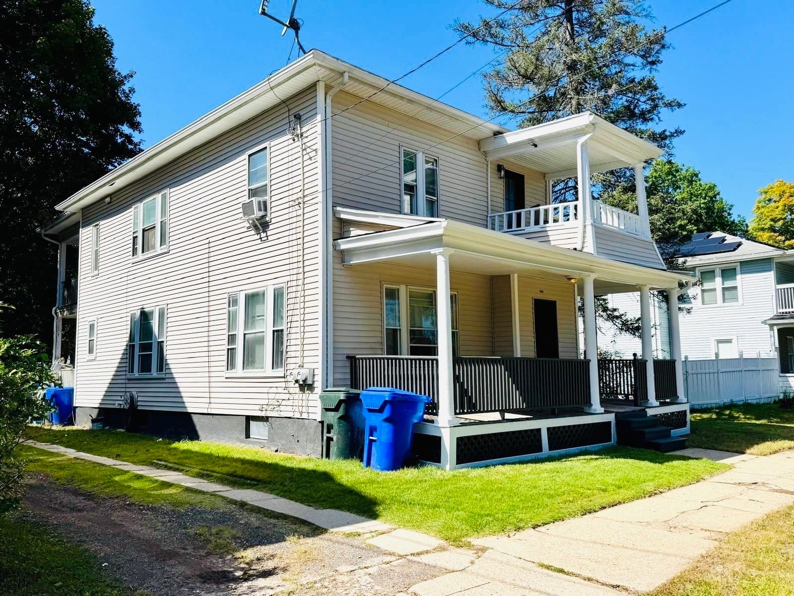 Multi Family at 130 Myrtle St, Springfield MA 01151, Springfield, photo 3 of 21