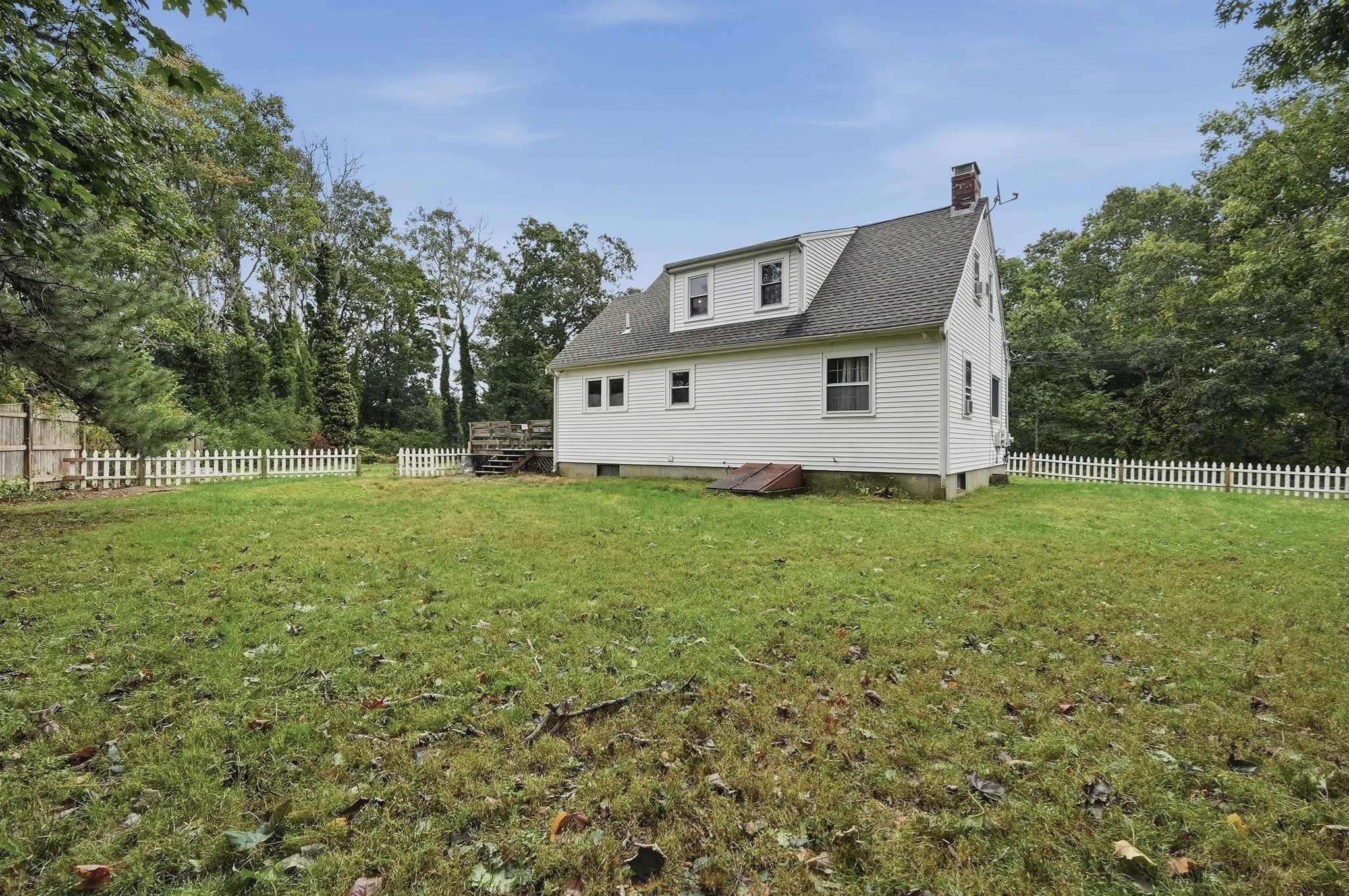 Single Family Residence at 19 Louise Ln, Falmouth MA 02540, Falmouth, photo 2 of 42