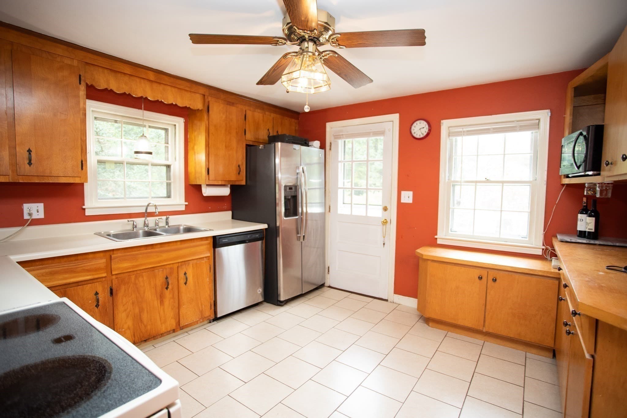 Single Family Residence at 1093 Wachusett St, Holden MA 01520, Holden, photo 11 of 21